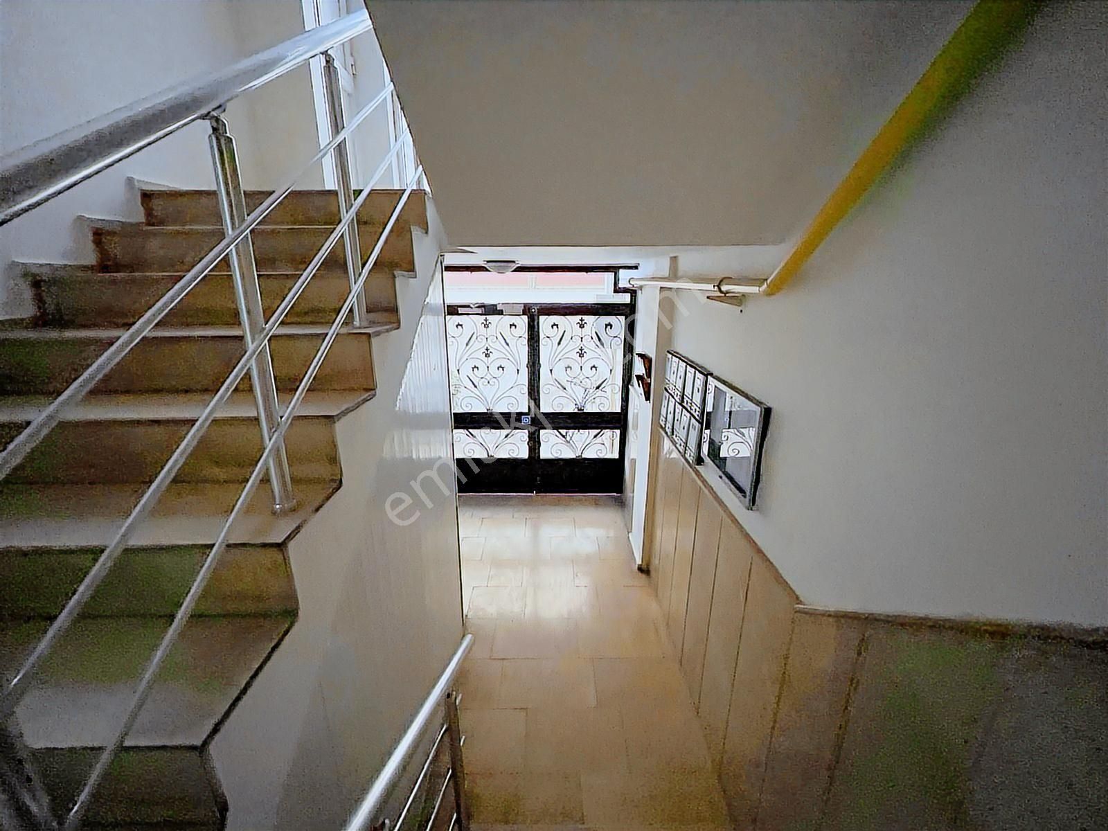 Bayraklı Osmangazi Havuzlu Site İçi 2+1 Daire - Görsel 25