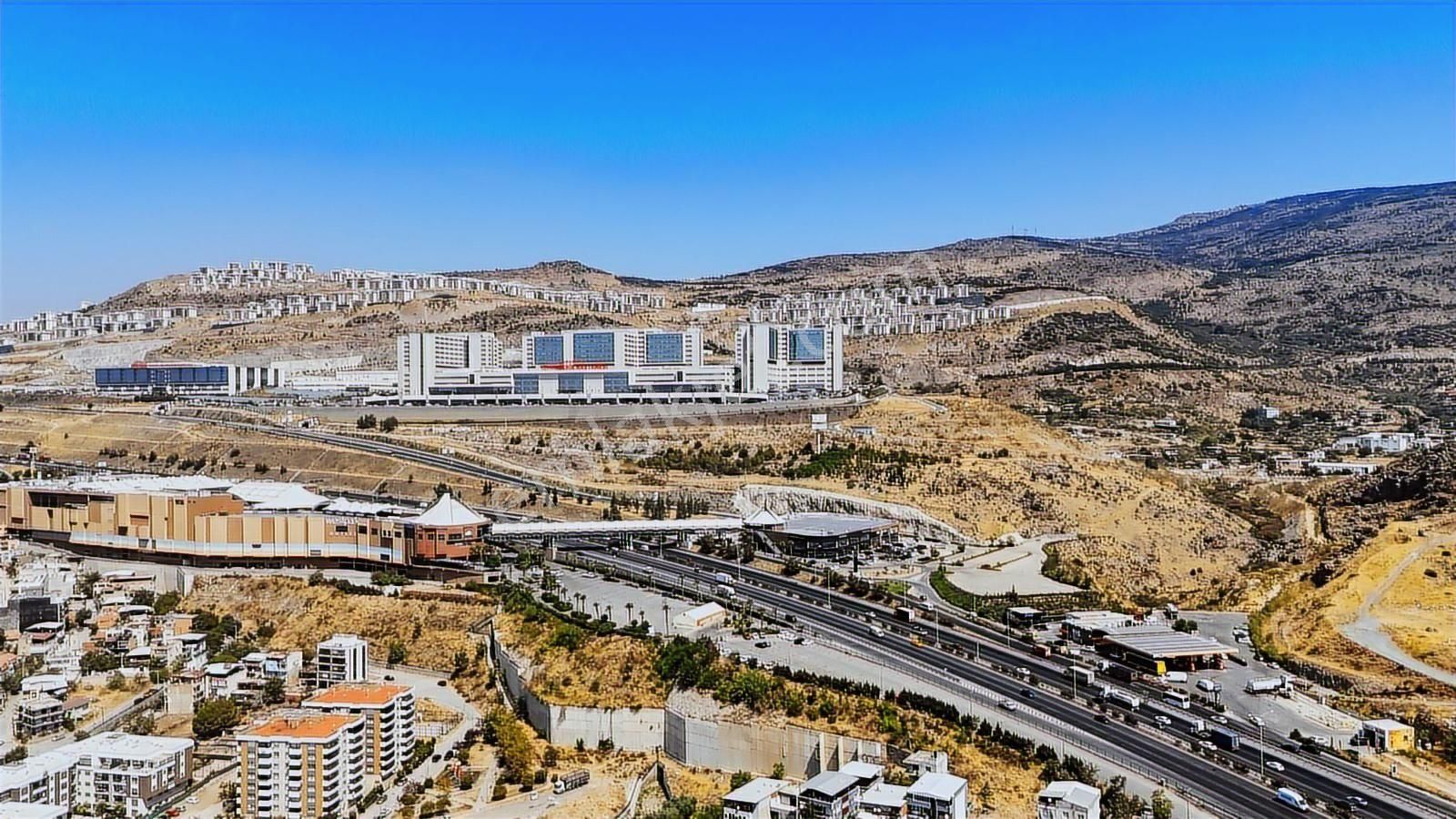 Bayraklı Osmangazi Havuzlu Site İçi 2+1 Daire - Görsel 11