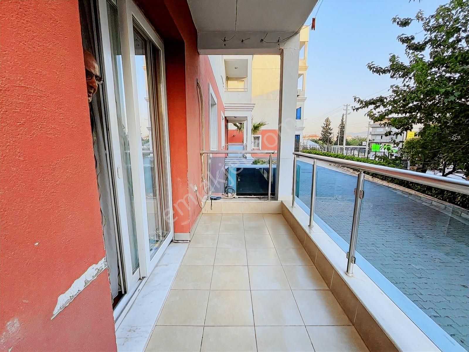 Bayraklı Osmangazi Havuzlu Site İçi 2+1 Daire - Görsel 12