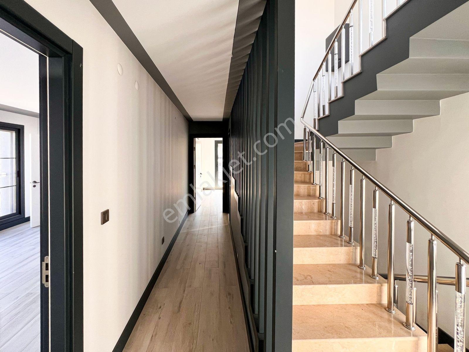 Güzelbahçe Çelebi' De Deniz Manzaralı 6+2 Müstakil Yeni Villa - Görsel 21
