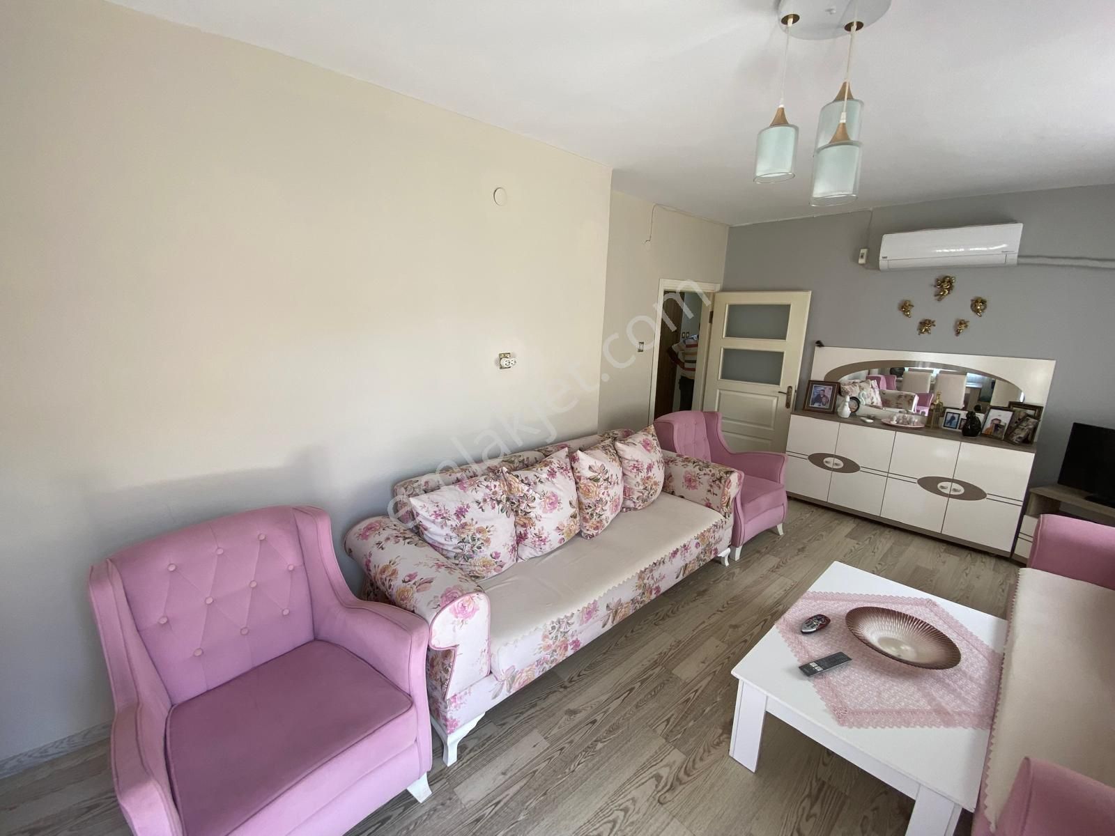 **romeda**'dan Akdeniz Üç Ocak Mahallesinde 3+1 Satılık Daire