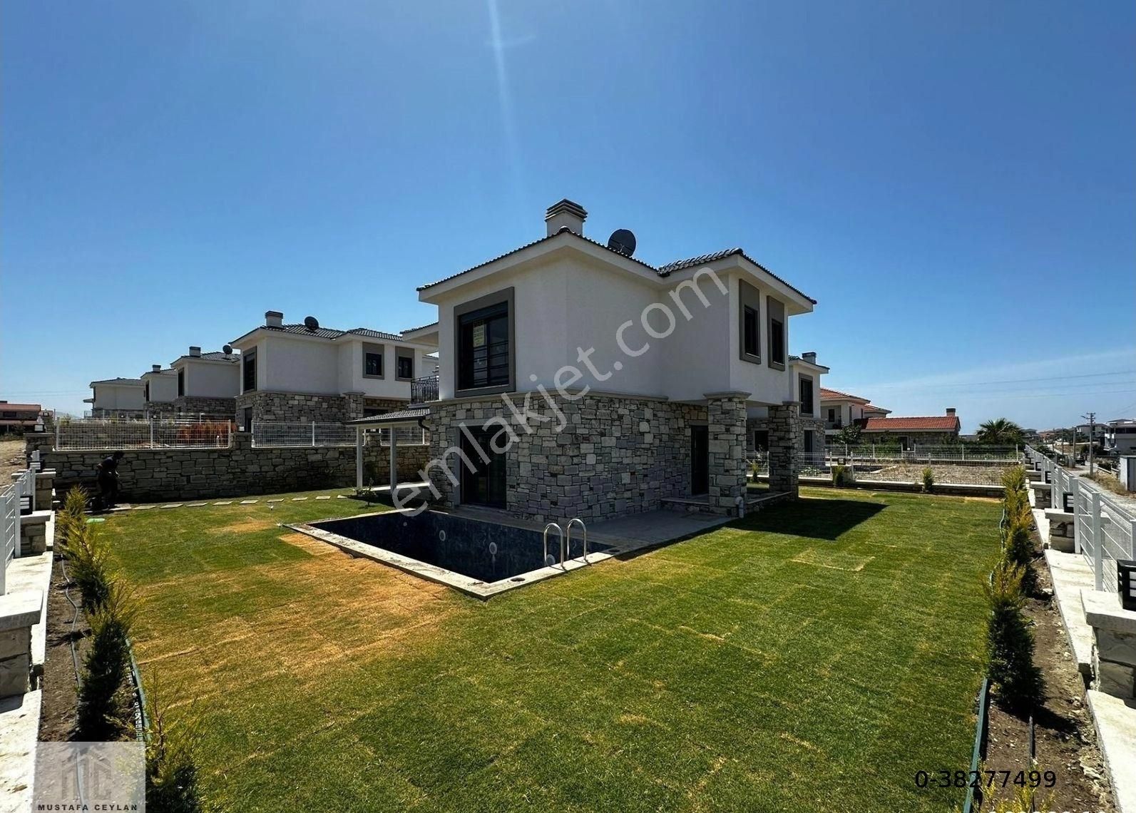 Seferihisar Akarcada 430m2 Arsa İçinde 4+1 Müstakil Villa /// Zemin Katta Yatak Odası Var - Görsel 34