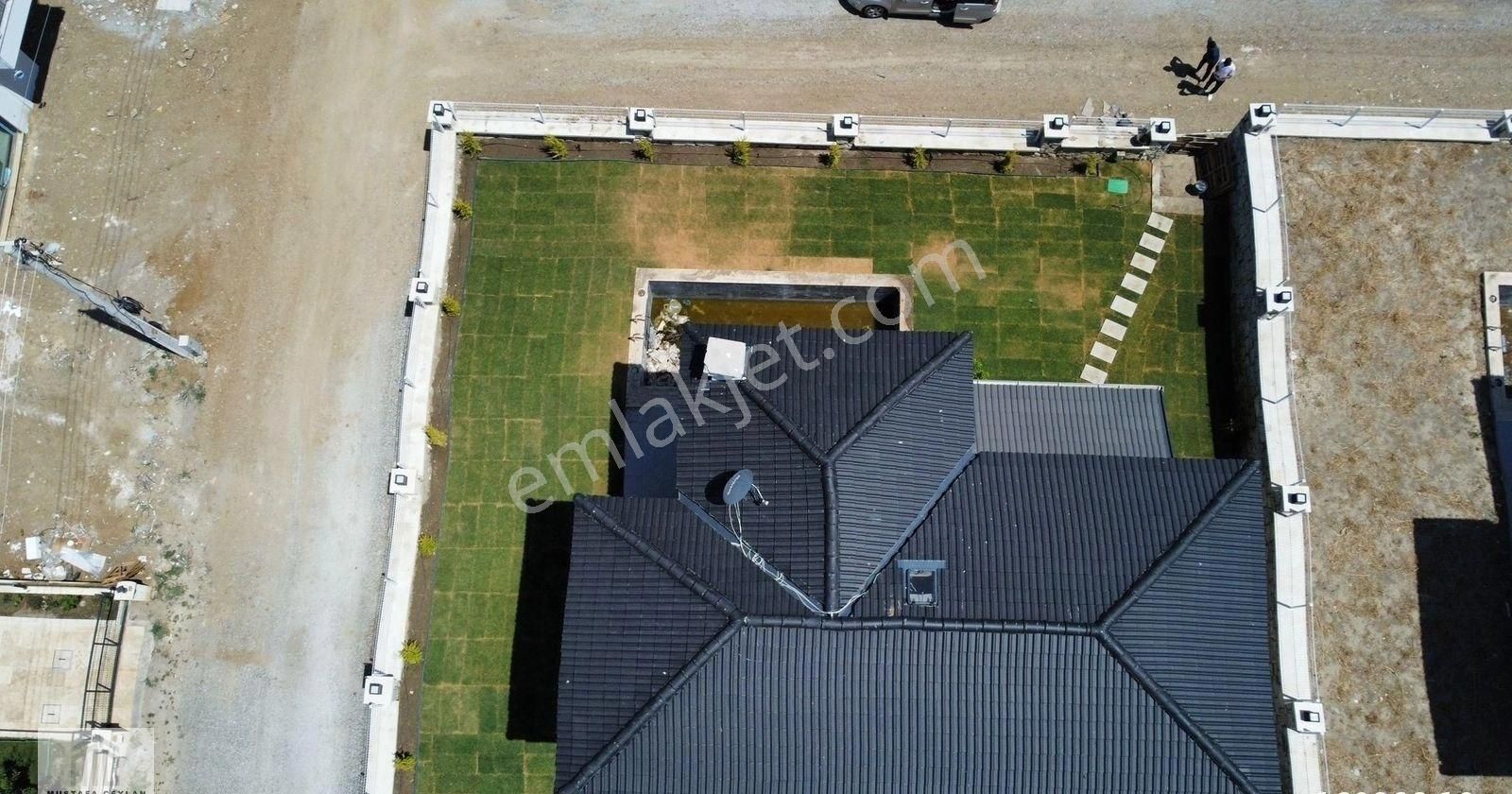 Seferihisar Akarcada 430m2 Arsa İçinde 4+1 Müstakil Villa /// Zemin Katta Yatak Odası Var - Görsel 13