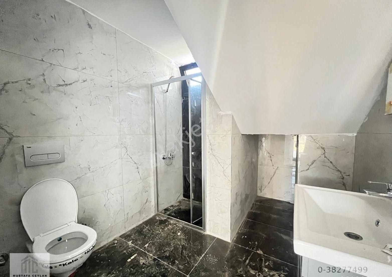 Seferihisar Akarcada 430m2 Arsa İçinde 4+1 Müstakil Villa /// Zemin Katta Yatak Odası Var - Görsel 15