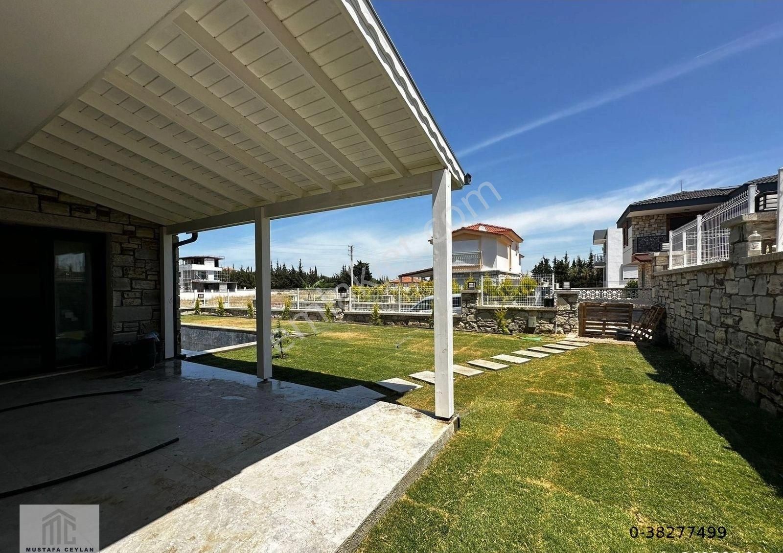 Seferihisar Akarcada 430m2 Arsa İçinde 4+1 Müstakil Villa /// Zemin Katta Yatak Odası Var - Görsel 5