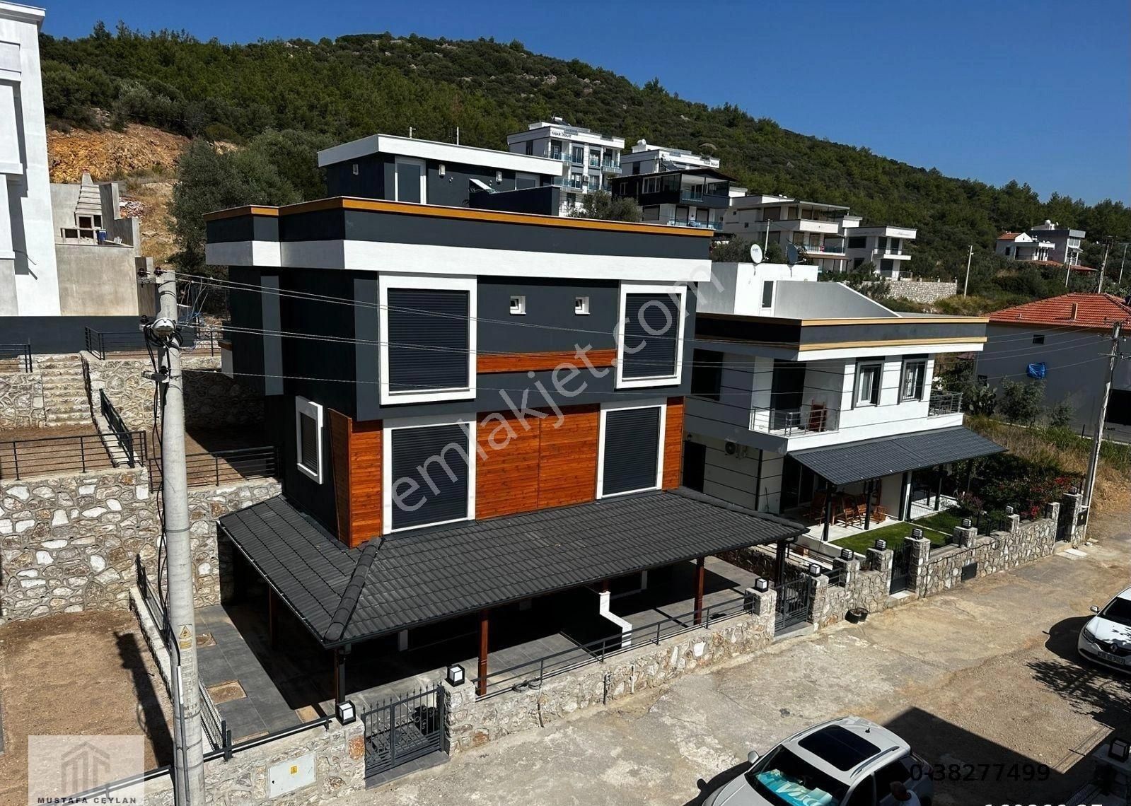 Seferihisar Doğanbeyde 3+1 Tribleks Villa / 2 Banyo / Geniş Bahçeli Lüks Villa Satılık - Görsel 25