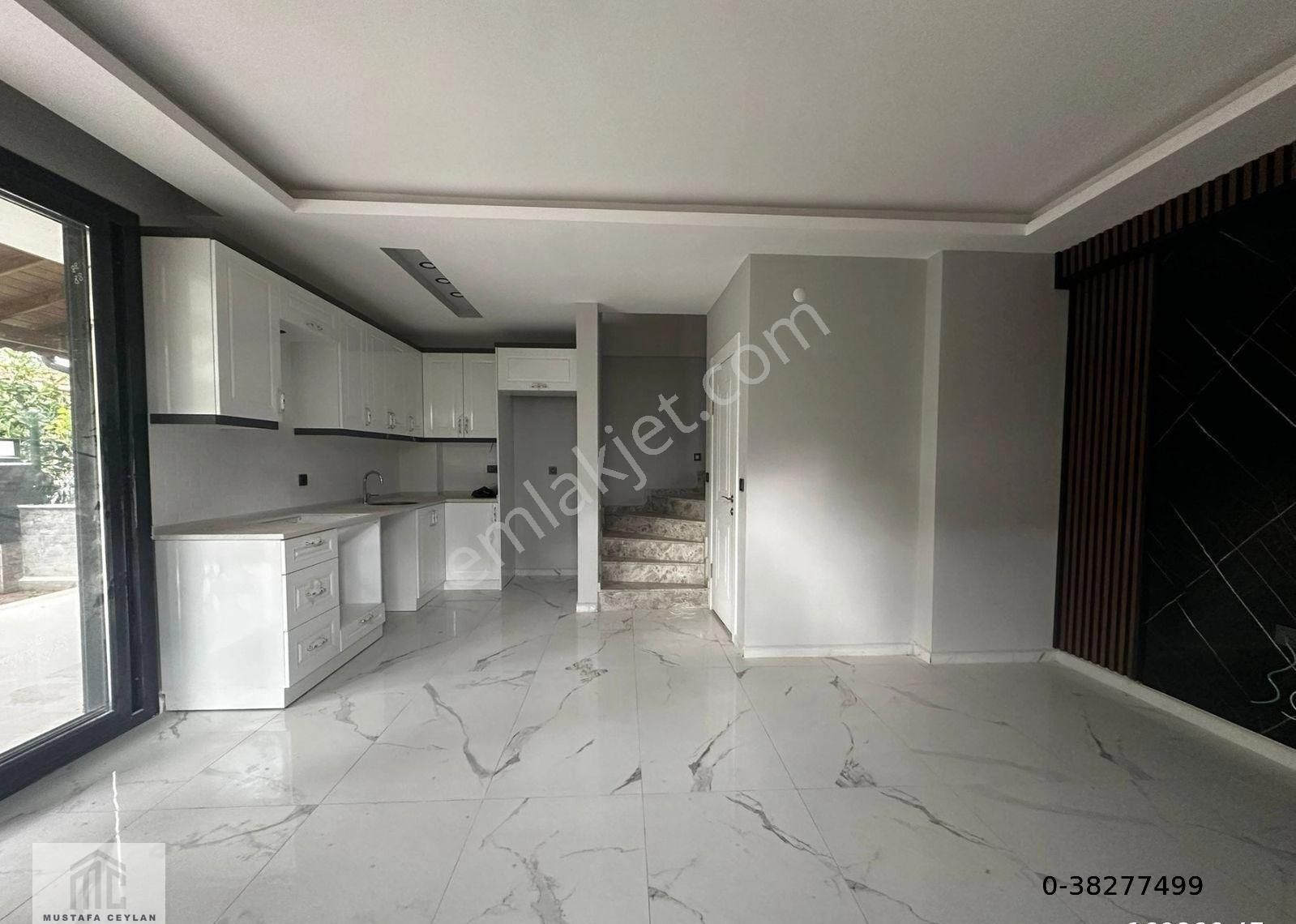 Seferihisar Doğanbeyde 3+1 Satılık Yazlık Villa Denize Çok Yakın 350 Metre Mesafede - Görsel 8