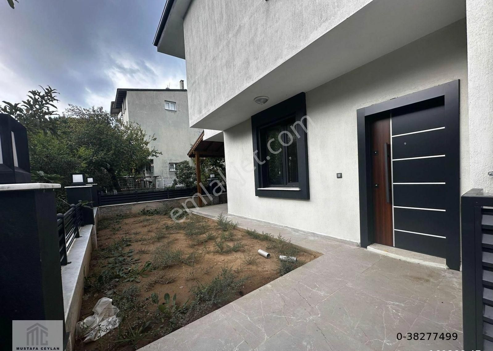 Seferihisar Doğanbeyde 3+1 Satılık Yazlık Villa Denize Çok Yakın 350 Metre Mesafede - Görsel 4