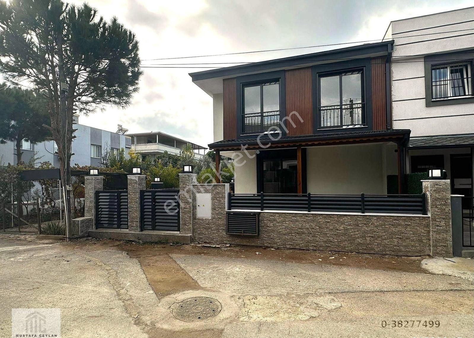 Seferihisar Doğanbeyde 3+1 Satılık Yazlık Villa Denize Çok Yakın 350 Metre Mesafede - Görsel 2