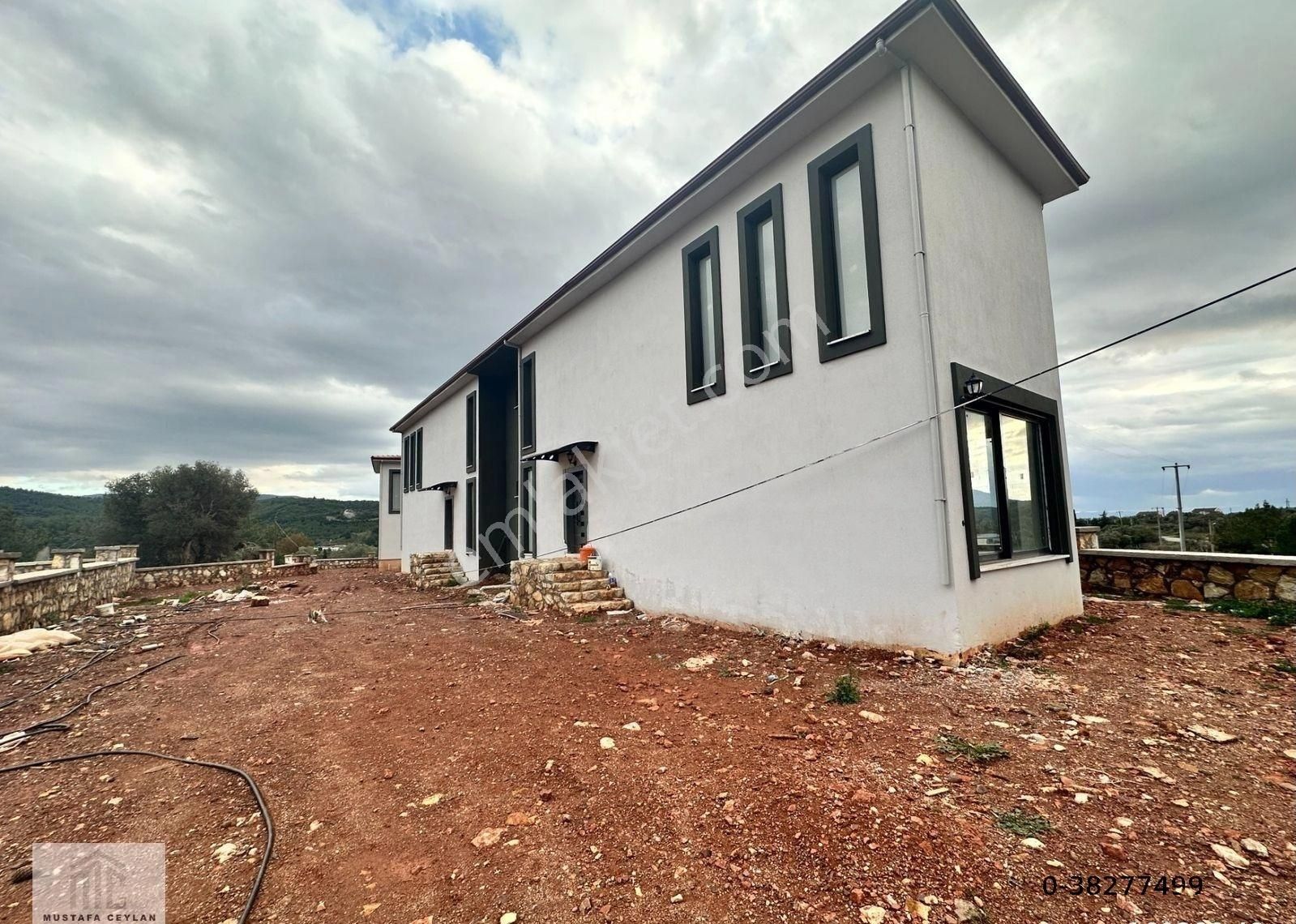 Seferihisar Doğanbeyde 2+1 Satılık Villa Ayrı Mutfaklı Lüks Villa - Görsel 12