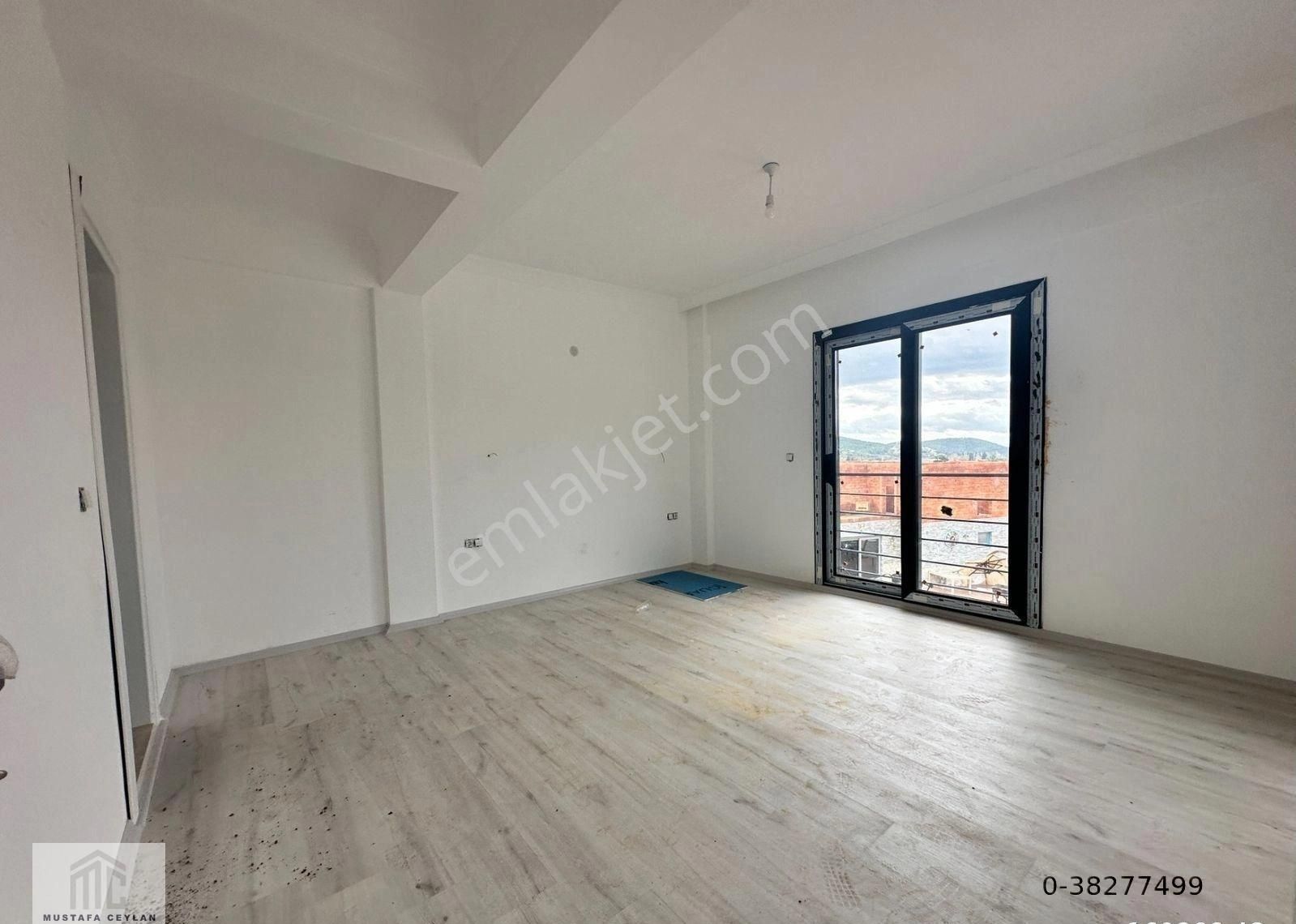 Seferihisar Doğanbeyde 2+1 Satılık Villa Ayrı Mutfaklı Lüks Villa - Görsel 24