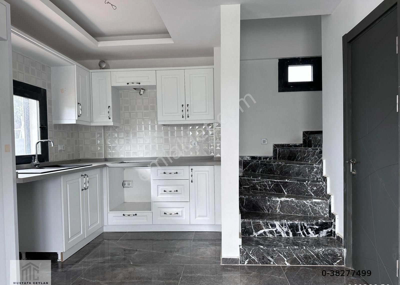 Seferihisar Doğanbeyde 3+1 Satılık Villa Deniz Ve Doğa Manzarasına Hakim Müstakil Ev - Görsel 32