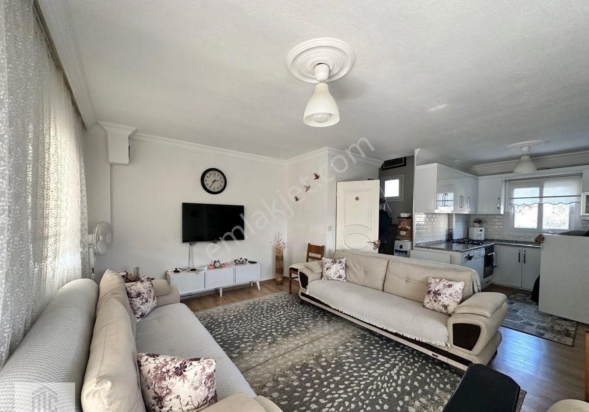 Seferihisar Doğanbeyde 3+2 Satılık Deniz Ve Doğa Manzaralı Bahçeli Müstakil Yazlık Villa - Görsel 15