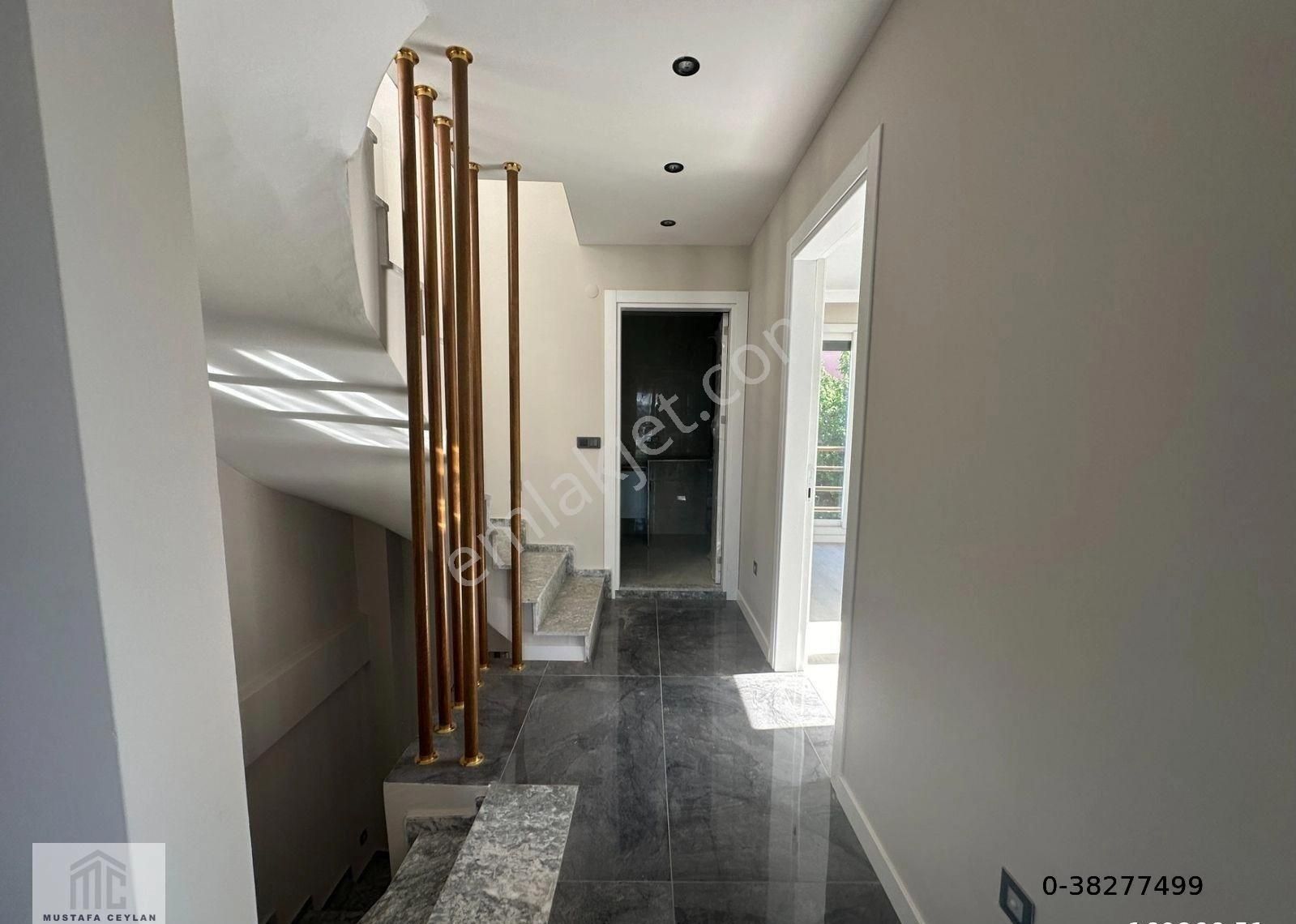 İzmir Seferihisar Doğanbeyde 3+1 Satılık Villa Merkezde Denize Çarşıya Çok Yakın - Görsel 19