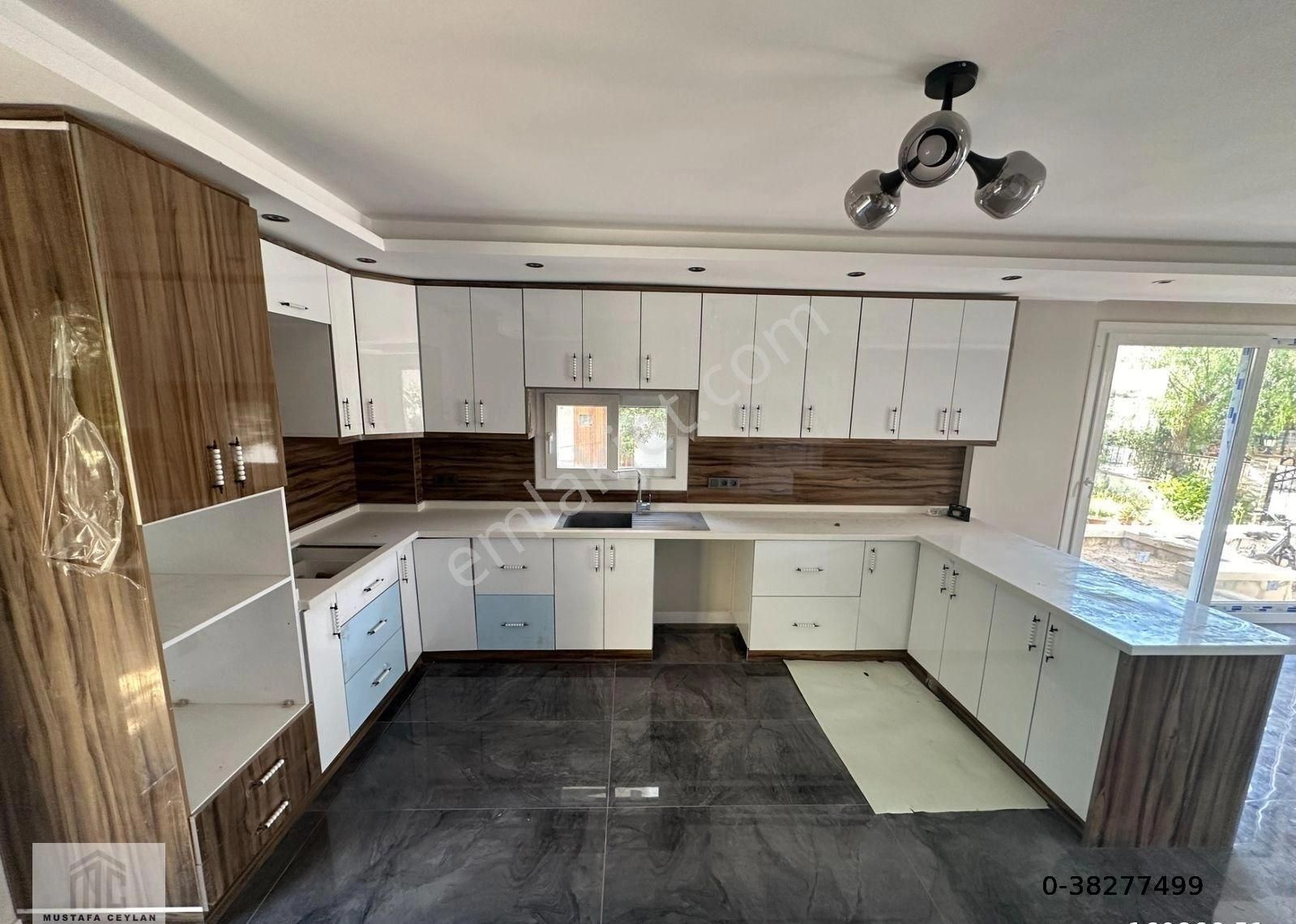 İzmir Seferihisar Doğanbeyde 3+1 Satılık Villa Merkezde Denize Çarşıya Çok Yakın - Görsel 11