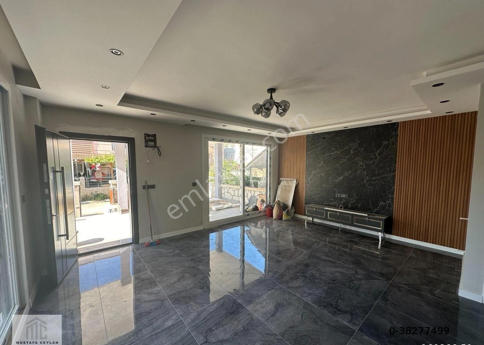 İzmir Seferihisar Doğanbeyde 3+1 Satılık Villa Merkezde Denize Çarşıya Çok Yakın - Görsel 3