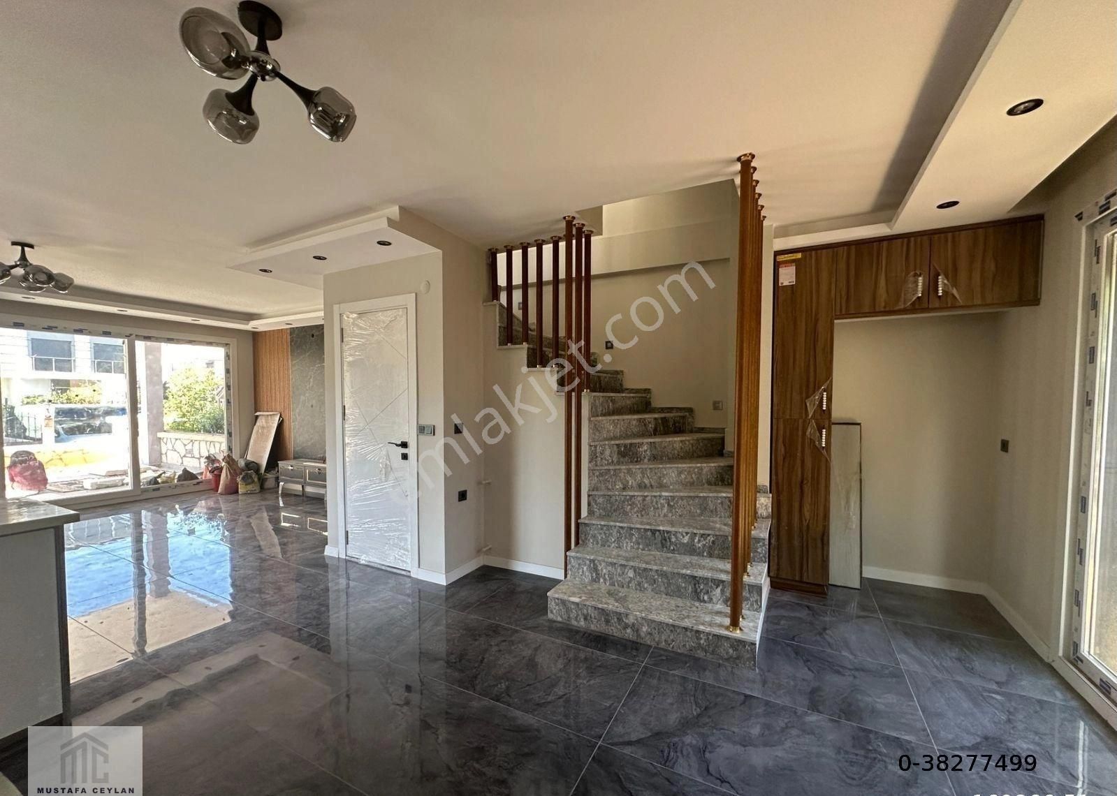 İzmir Seferihisar Doğanbeyde 3+1 Satılık Villa Merkezde Denize Çarşıya Çok Yakın - Görsel 25