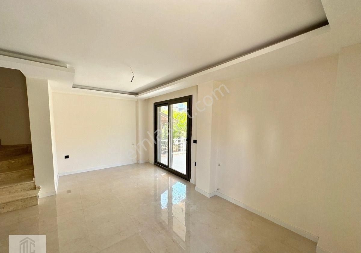 İzmir Seferihisar Payamlıda 2+1 Satılık Villa Denize Yakın 450metre Mesafede - Görsel 3