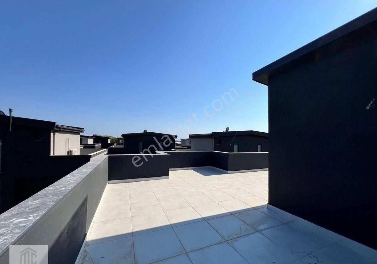 Seferihisar Doğanbeyde 2+1 Tek Müstakil Yazlık Villa / Acil İndirimli Pazarlığı Kaçırmayın - Görsel 2