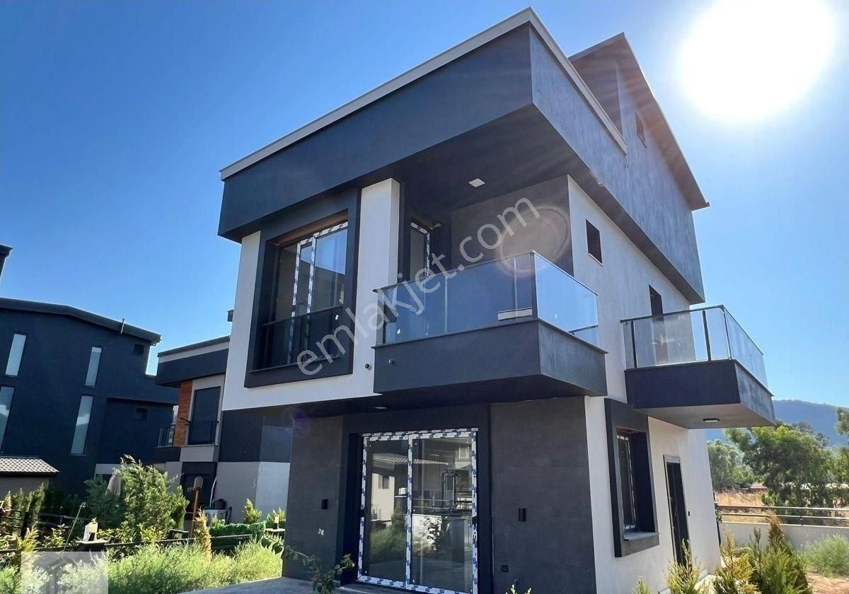 Seferihisar Doğanbeyde 2+1 Tek Müstakil Yazlık Villa / Acil İndirimli Pazarlığı Kaçırmayın - Görsel 32