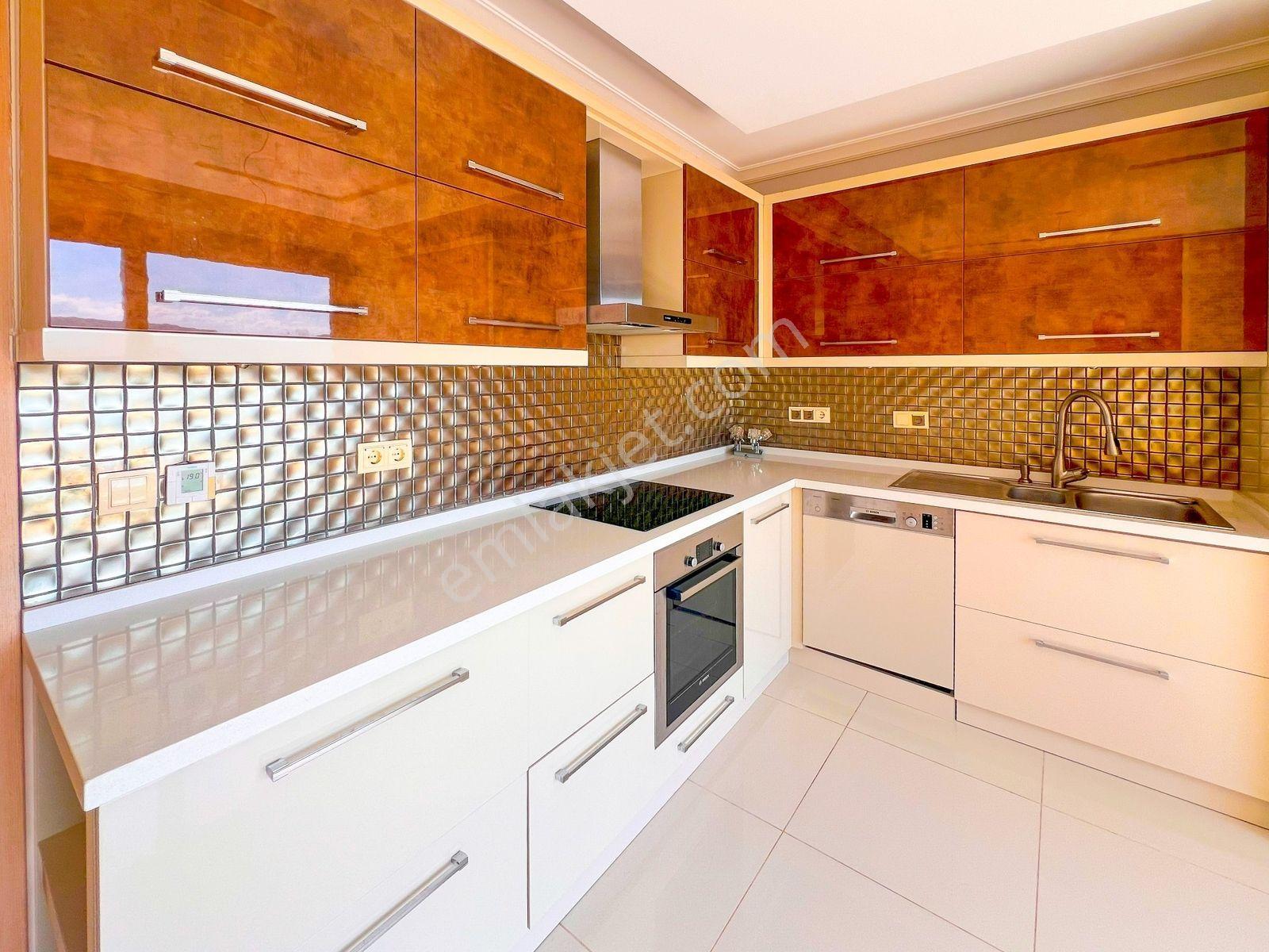 Kahramandere' De Havuzlu, Güvenlikli Sitede, 5+2 Müstakil Villa - Görsel 3