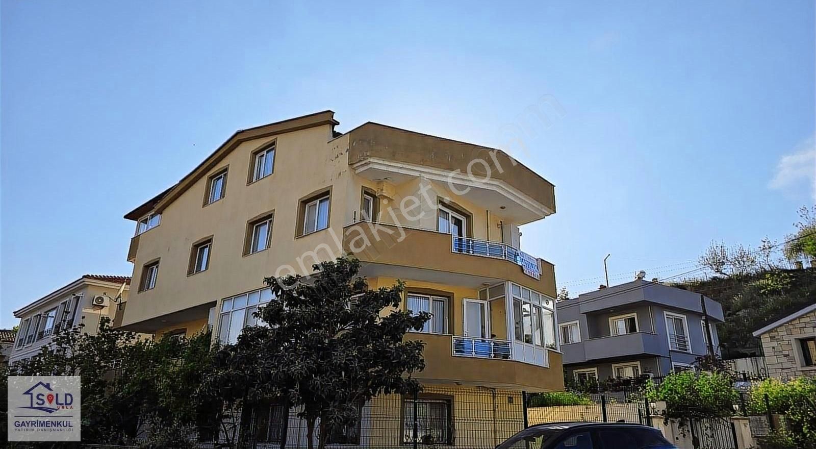 Urla Altıntaş Mah 3+1 Teraslı Deniz Manzaralı Satılık Daire
