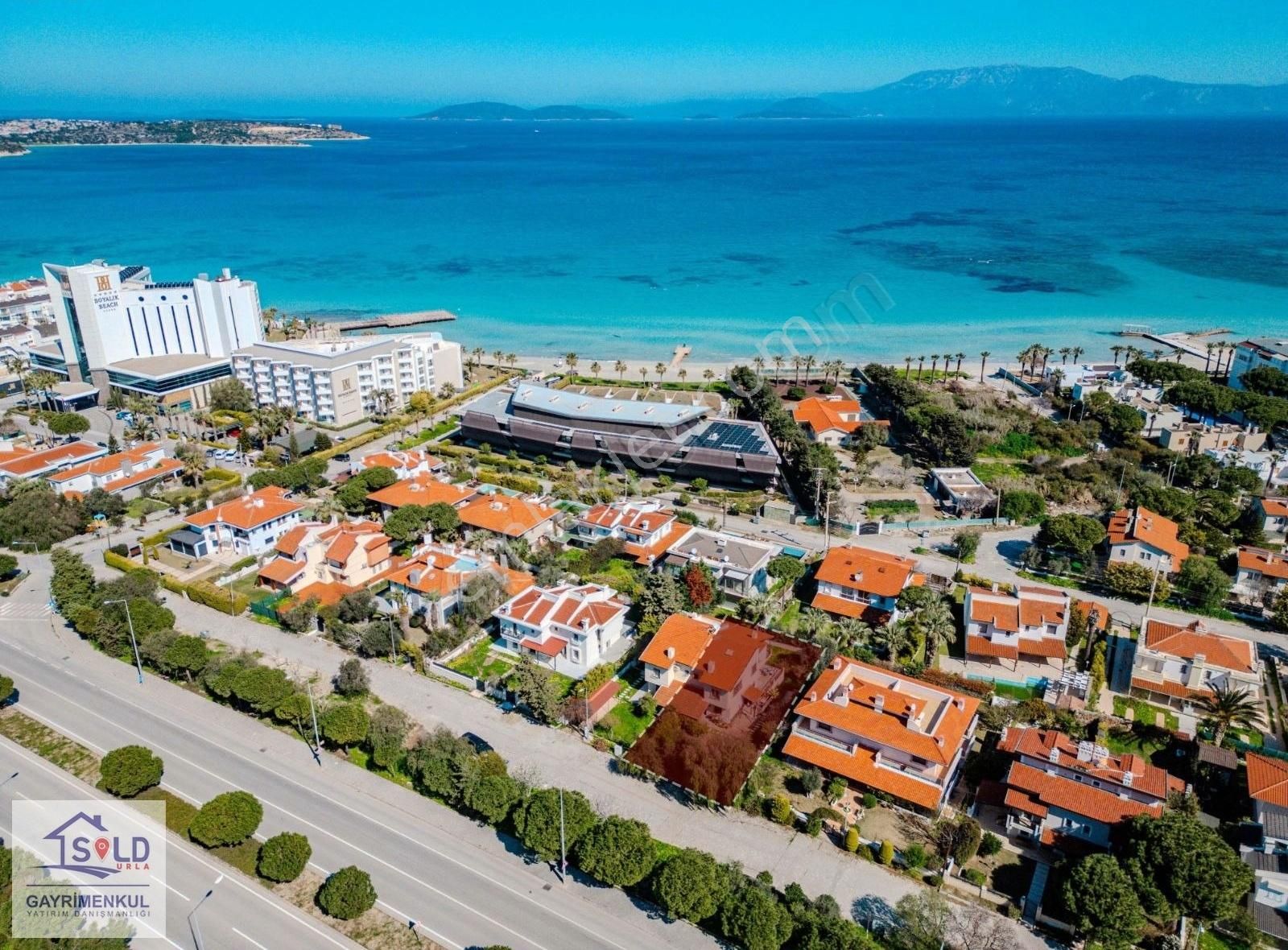 Çeşme Boyalık Beach Otel Yanında Satılık Villa Deniz 100 Metre