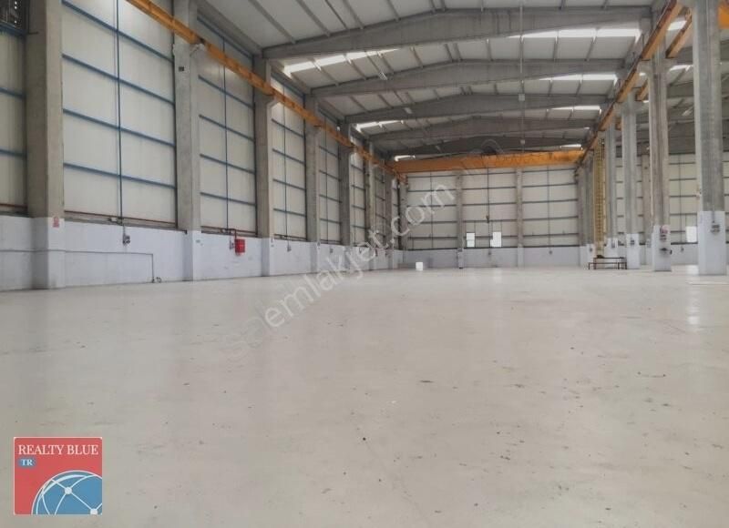 Uğur Demirhas'dan 1470 M2 Vinç'li Depo Ve İmalathane