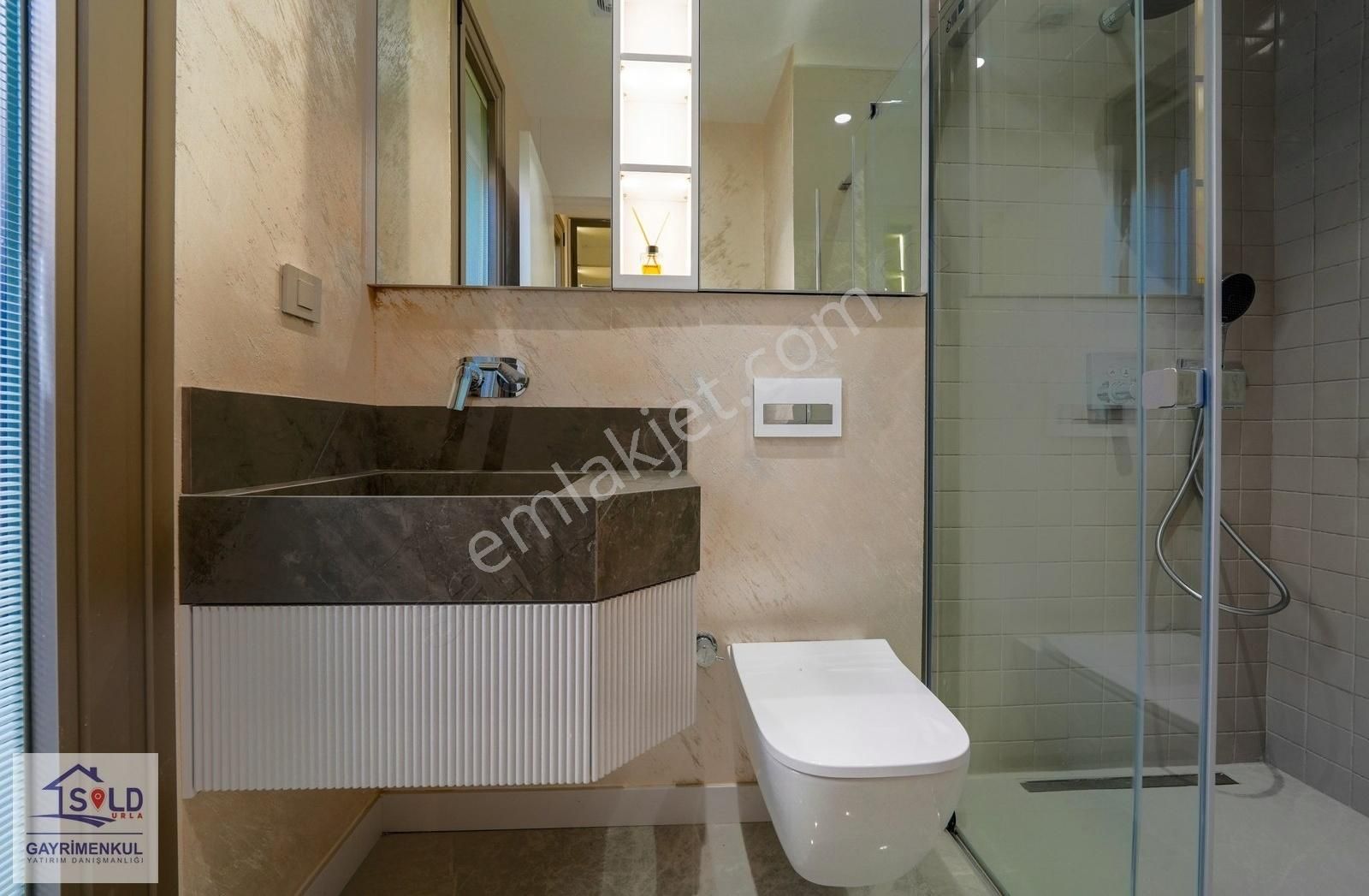 Urla'da Yatay Mimari Satılık 4+1 Tam Müstakil Havuzlu Villa - Görsel 26