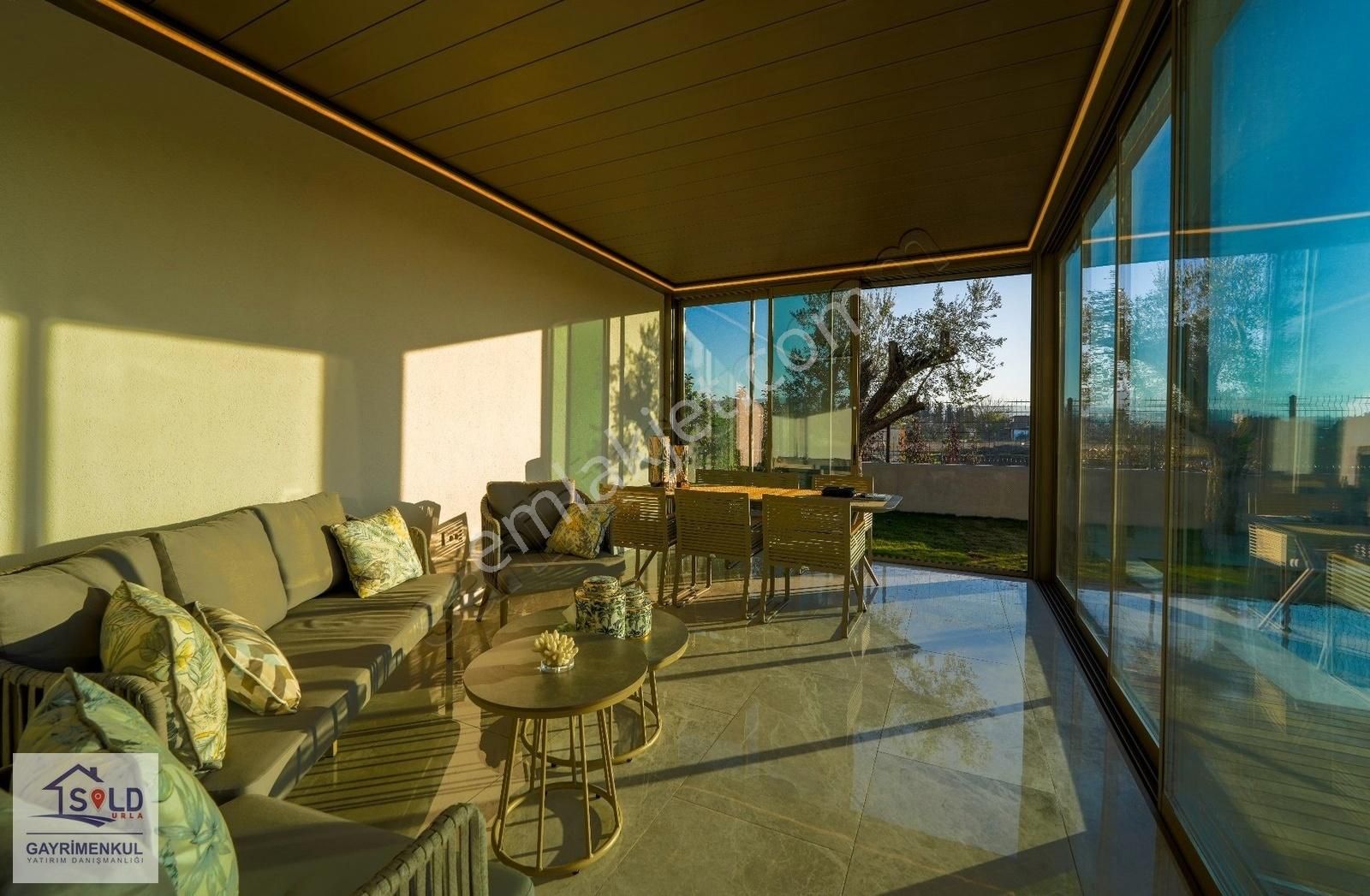 Urla'da Yatay Mimari Satılık 4+1 Tam Müstakil Havuzlu Villa - Görsel 5