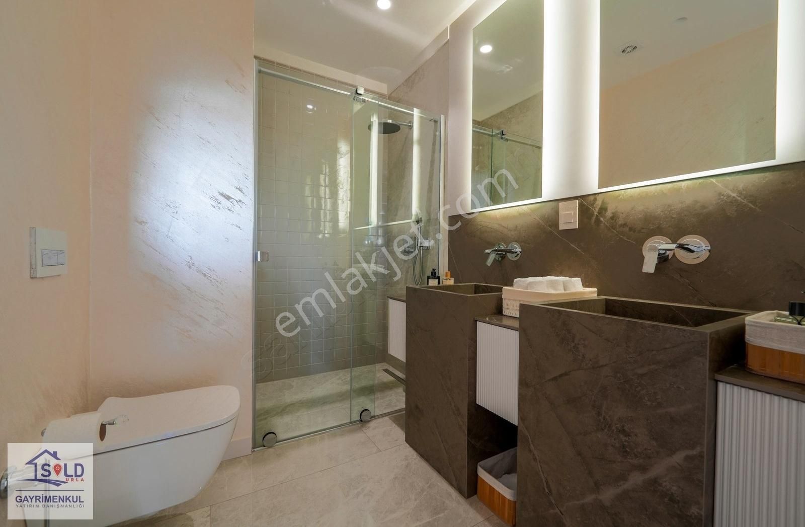 Urla'da Yatay Mimari Satılık 4+1 Tam Müstakil Havuzlu Villa - Görsel 12