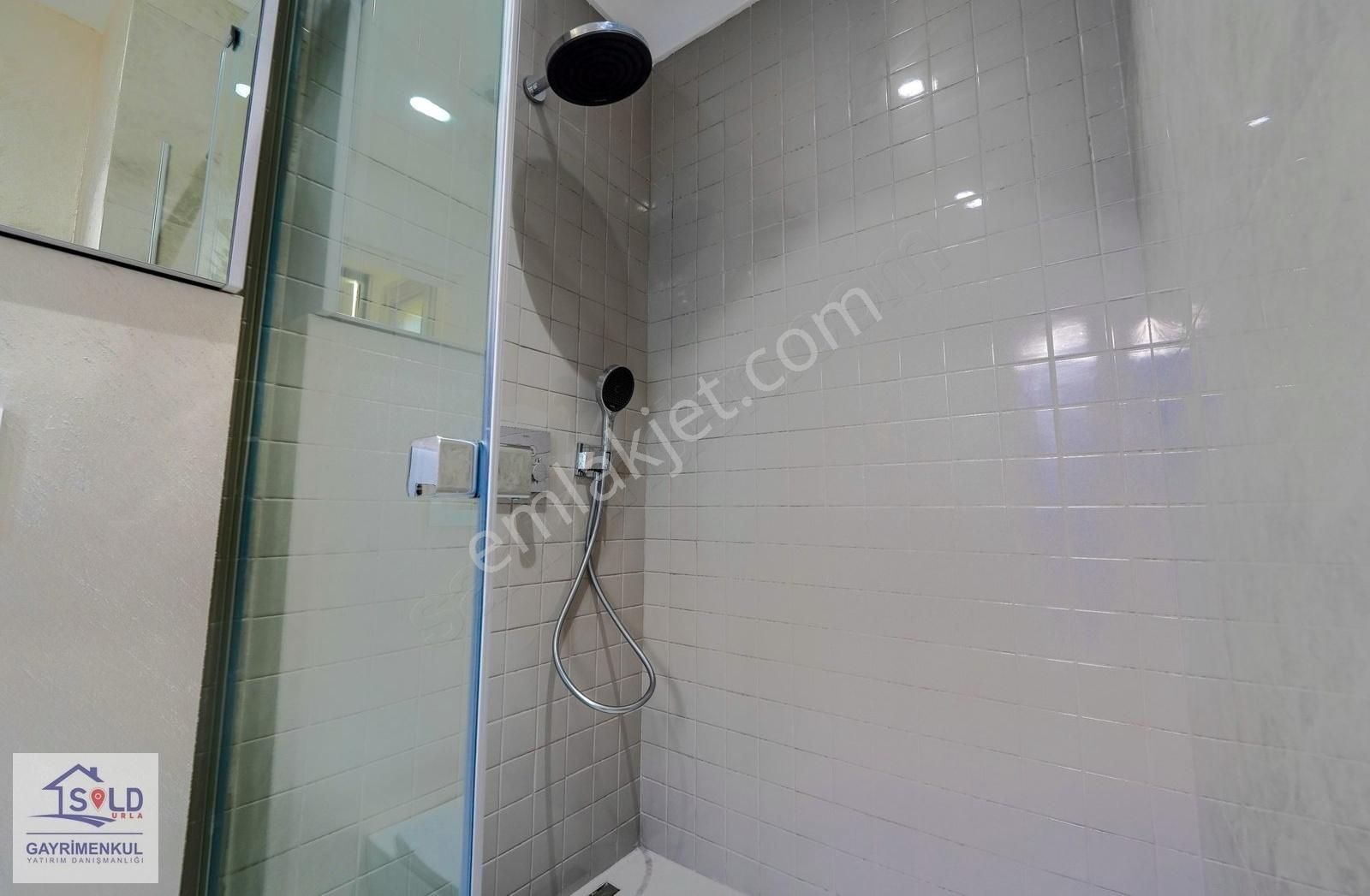 Urla'da Yatay Mimari Satılık 4+1 Tam Müstakil Havuzlu Villa - Görsel 15