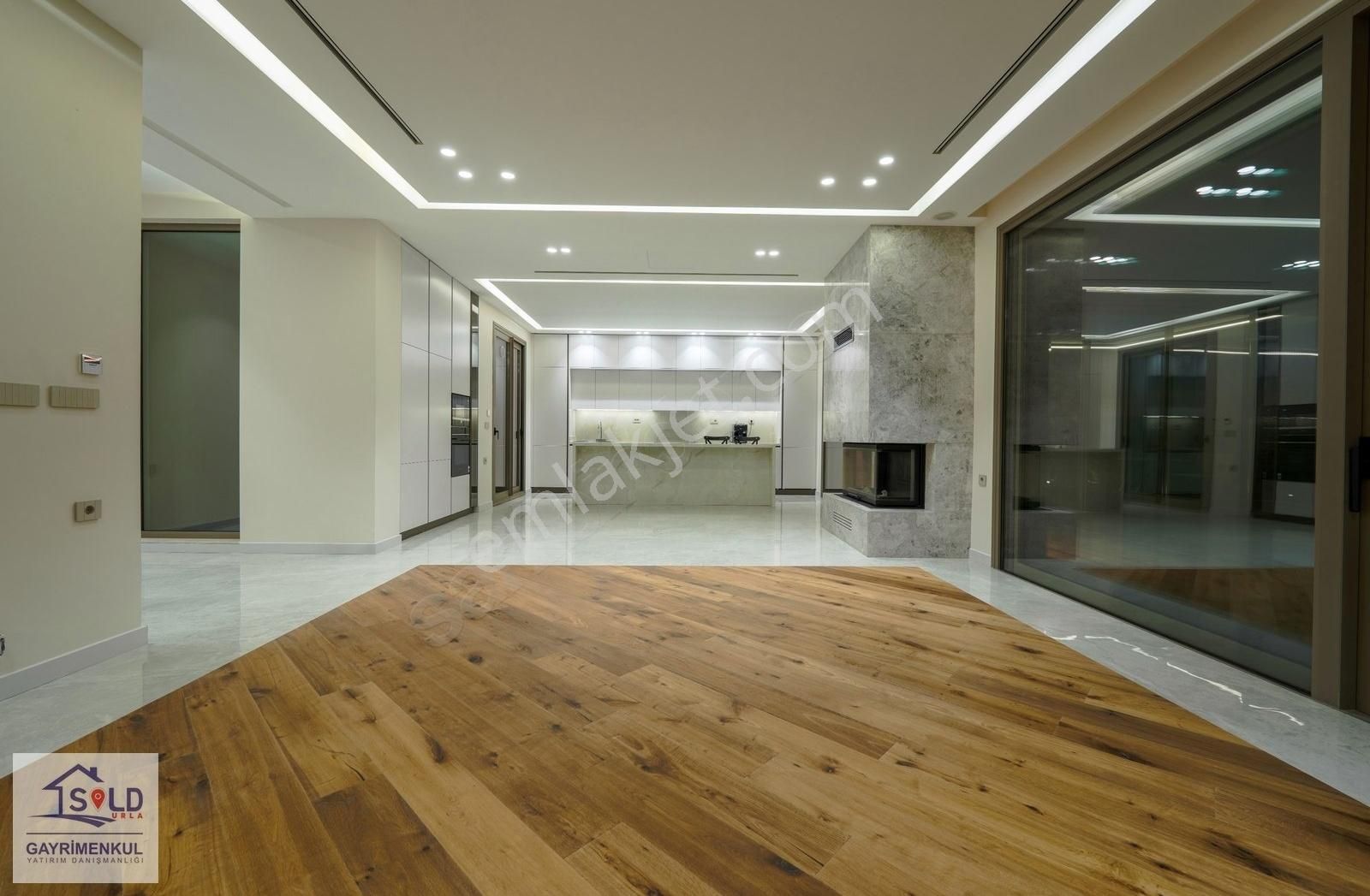 Urla'da Yatay Mimari Satılık 4+1 Tam Müstakil Havuzlu Villa - Görsel 18