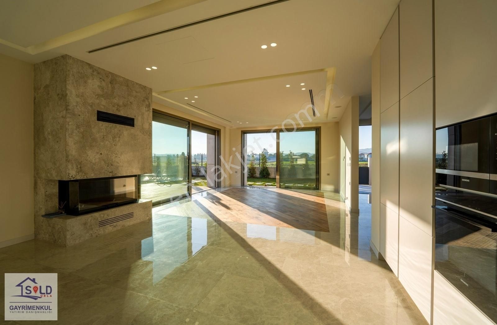 Urla'da Yatay Mimari Satılık 4+1 Tam Müstakil Havuzlu Villa - Görsel 22