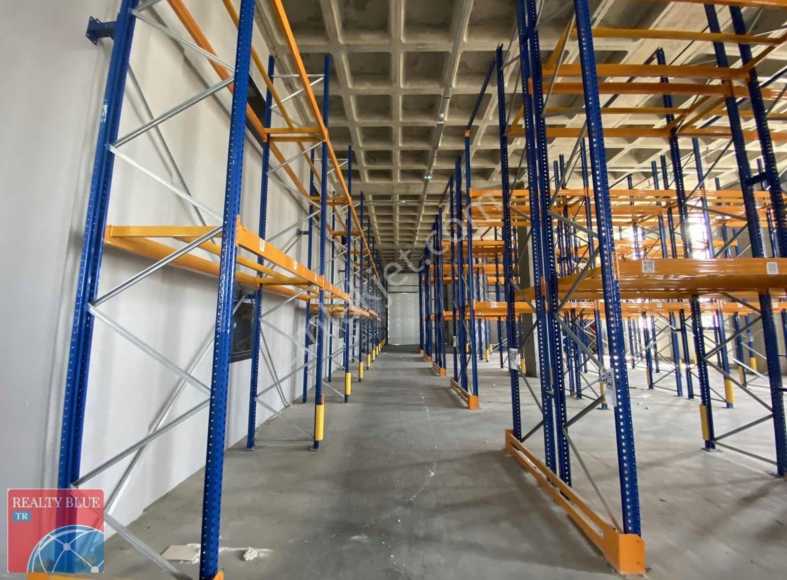 Gül Demirel'den Sancaktepe'de Kiralık Katlı 6.000m2
