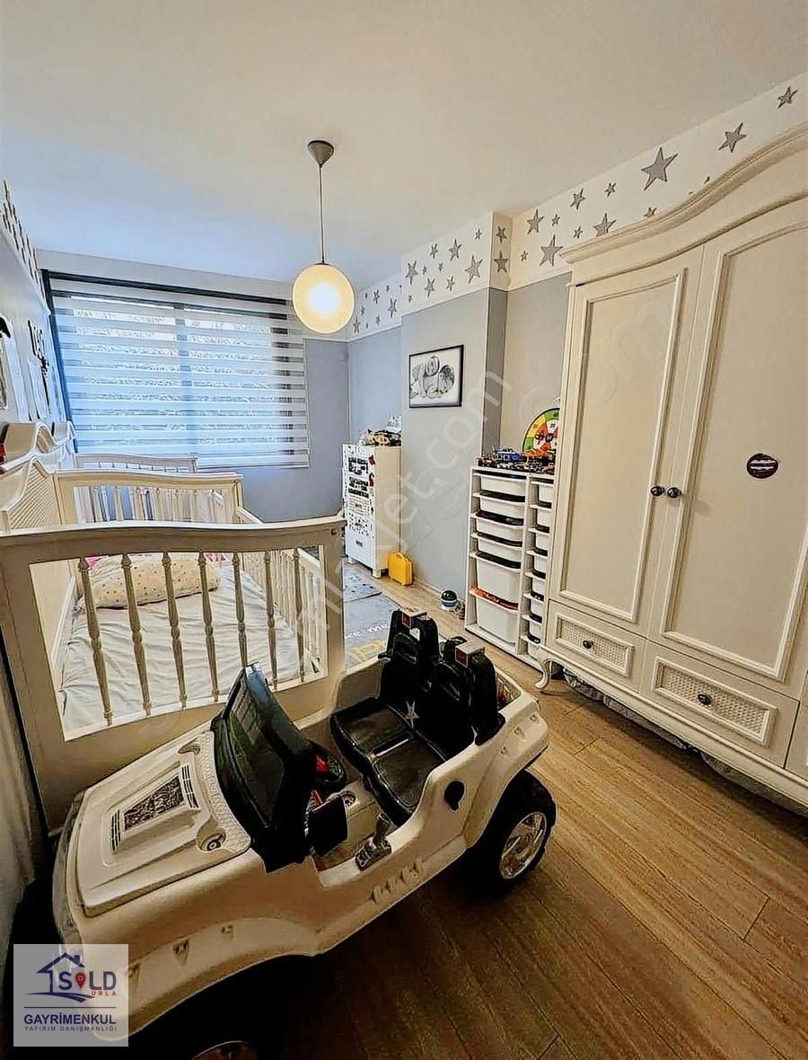 Gloriapart Sitesinde Satılık 3+1 Köşe Daire