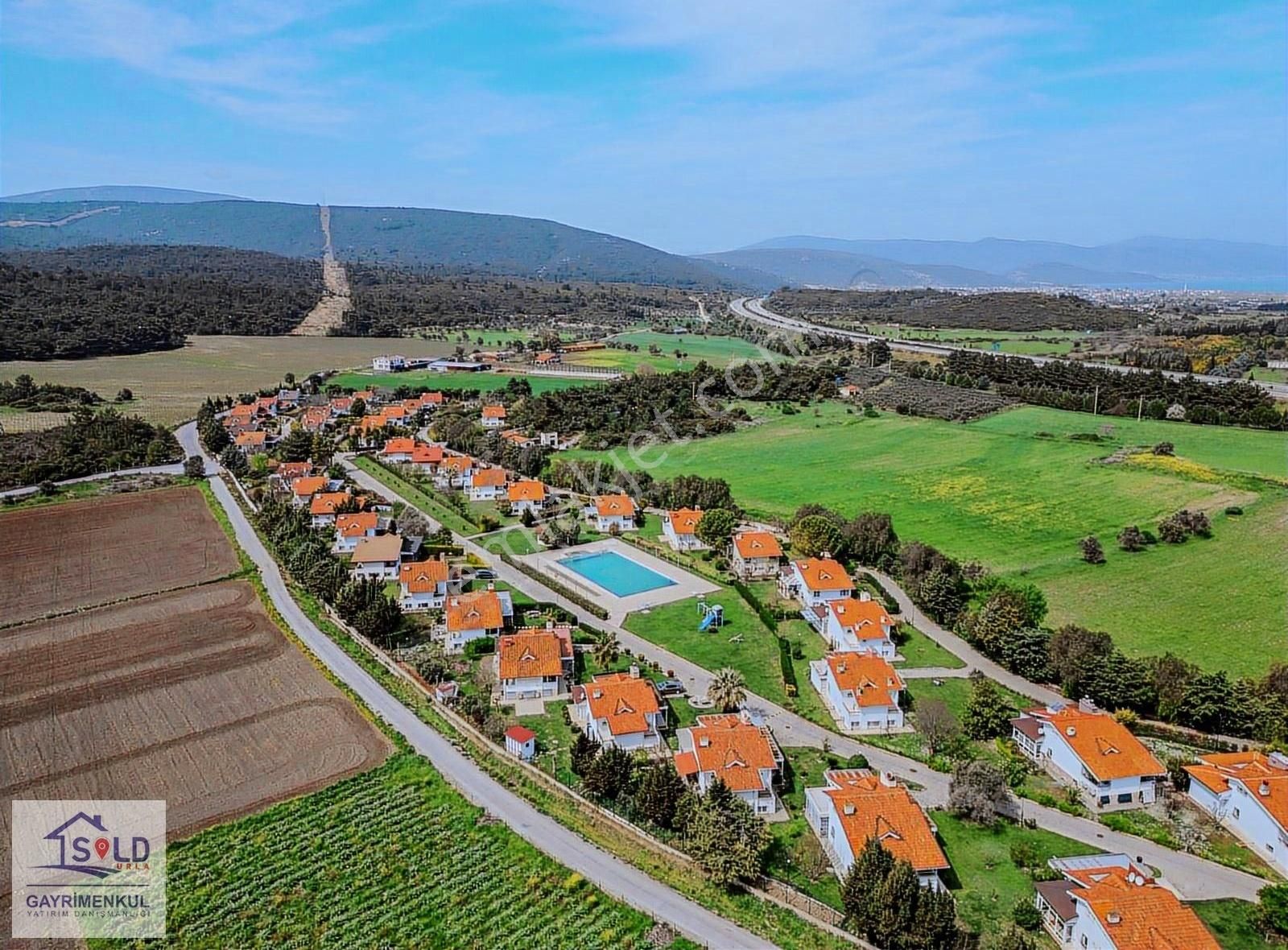 Urla Kuşçular Tam Müstakil 5+1 Kiralık Villa - Görsel 3