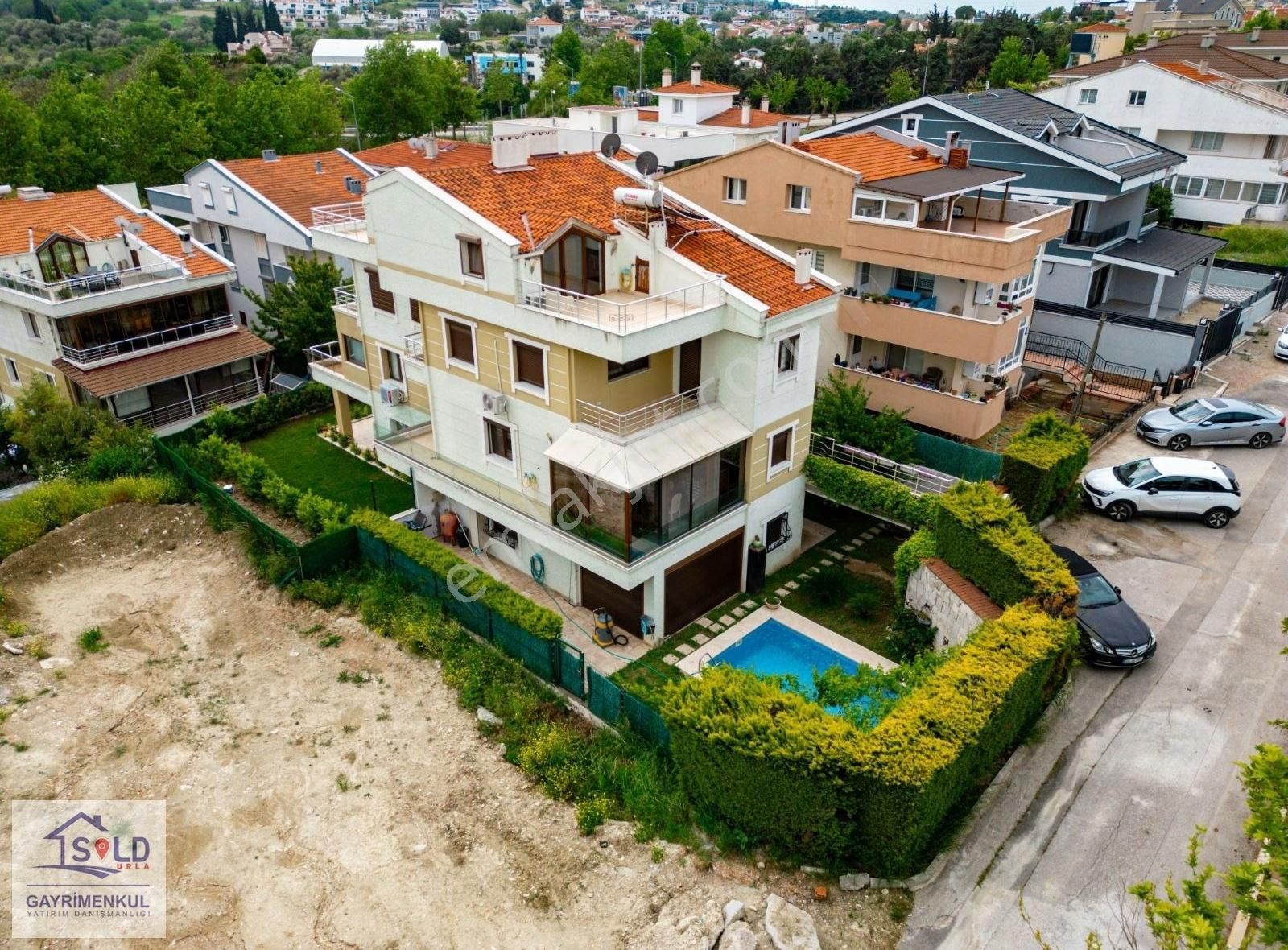 Urla Yenikent Mahallesi 4+2 Müstakil Havuzlu Satılık Villa - Görsel 10