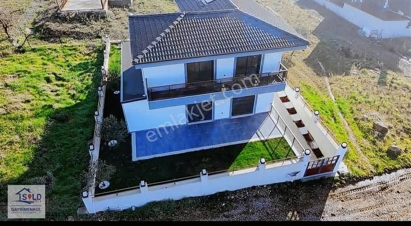 Seferihisar Ulamış 300m2 Arsa İçinde Sıfır Villa