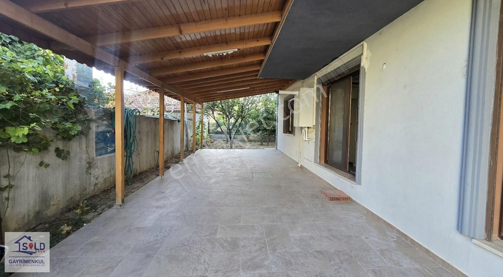 Sold Urla'dan Kiralık Bahçeli 3+1 Daire - Görsel 4