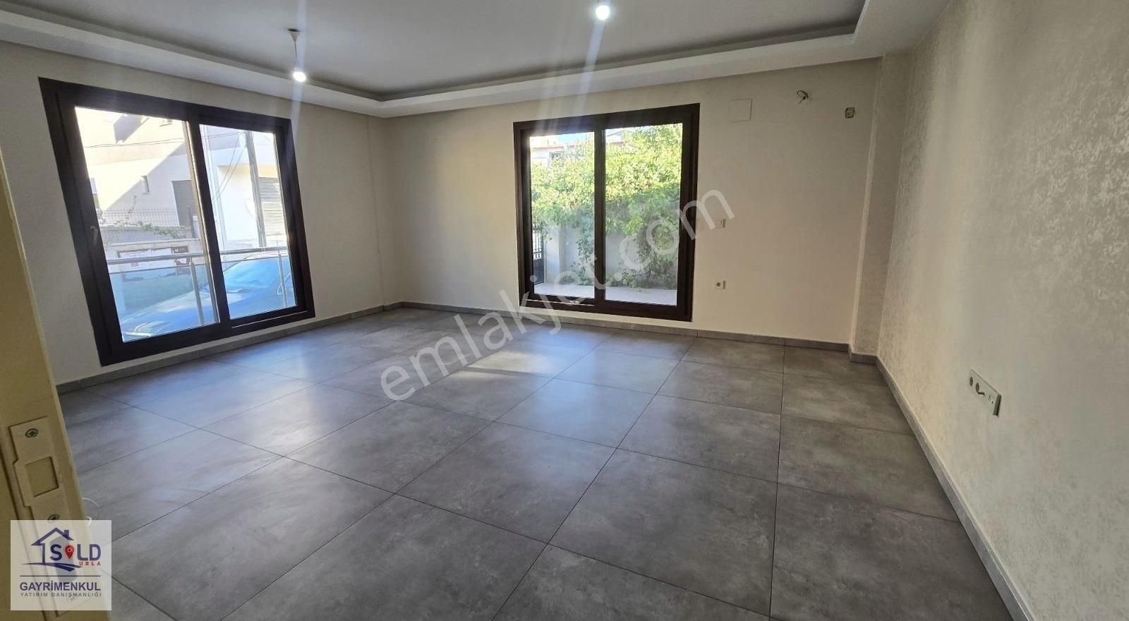 Sold Urla'dan Kiralık Bahçeli 3+1 Daire - Görsel 9