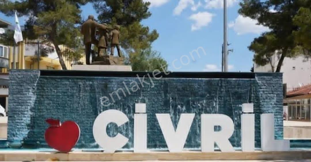 Denizli Çivril Gümüşsu Mahallesinde 3.780 M2 Fırsat Ceviz Tarlası