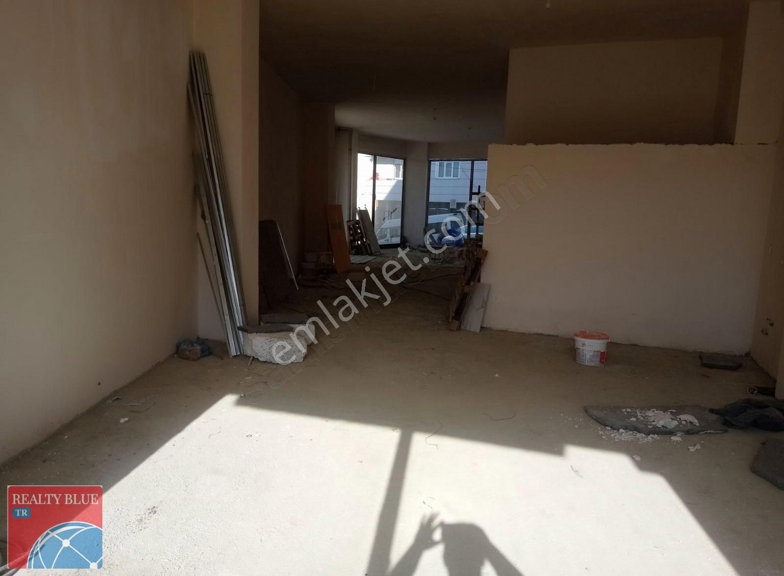 Sultanbeyli Gölet Cadde Üstü 110m2 Sıfır Dükkan