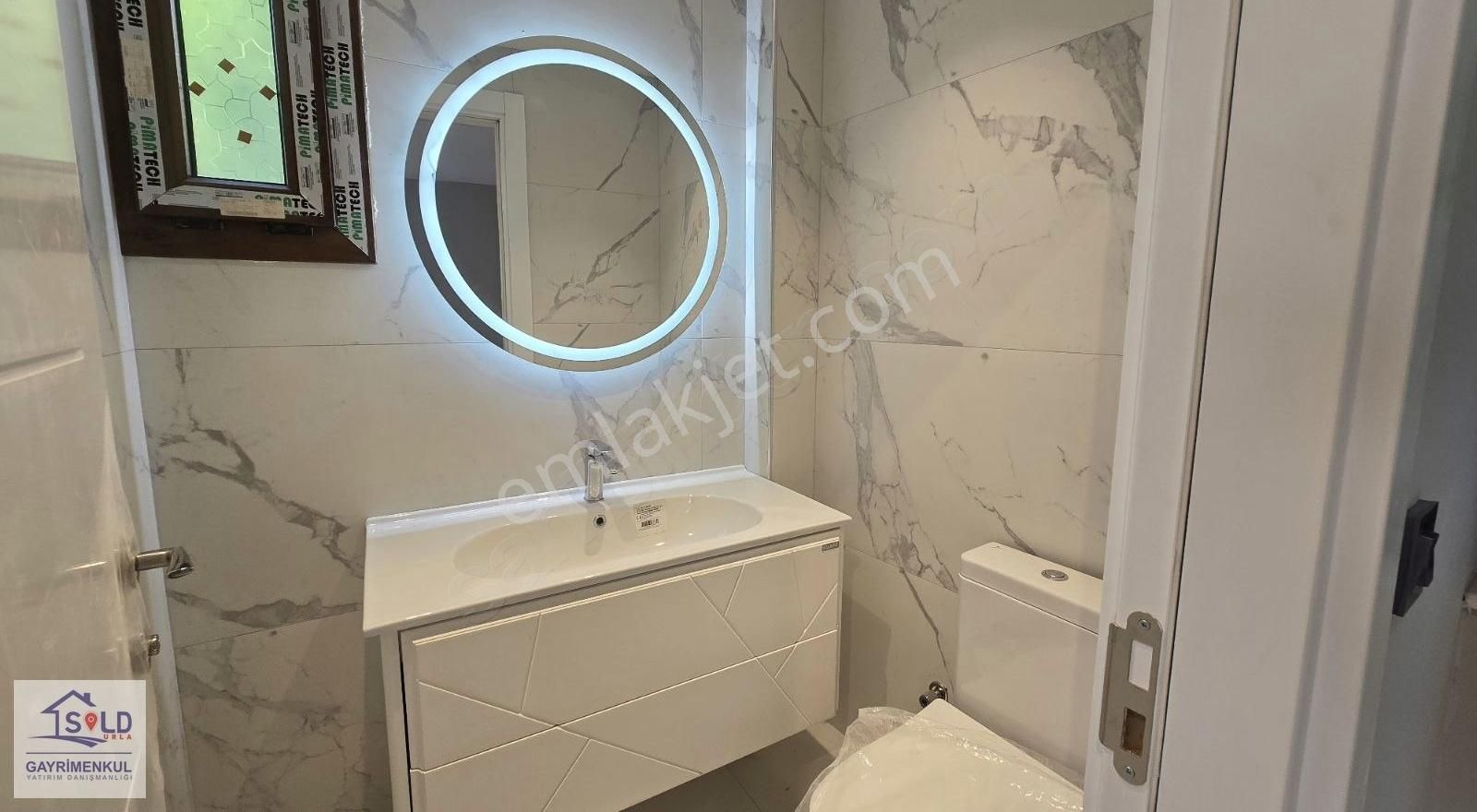 Urla Sanat Sokağı Kiralık 2 Katlı Ofis/büro - Görsel 9