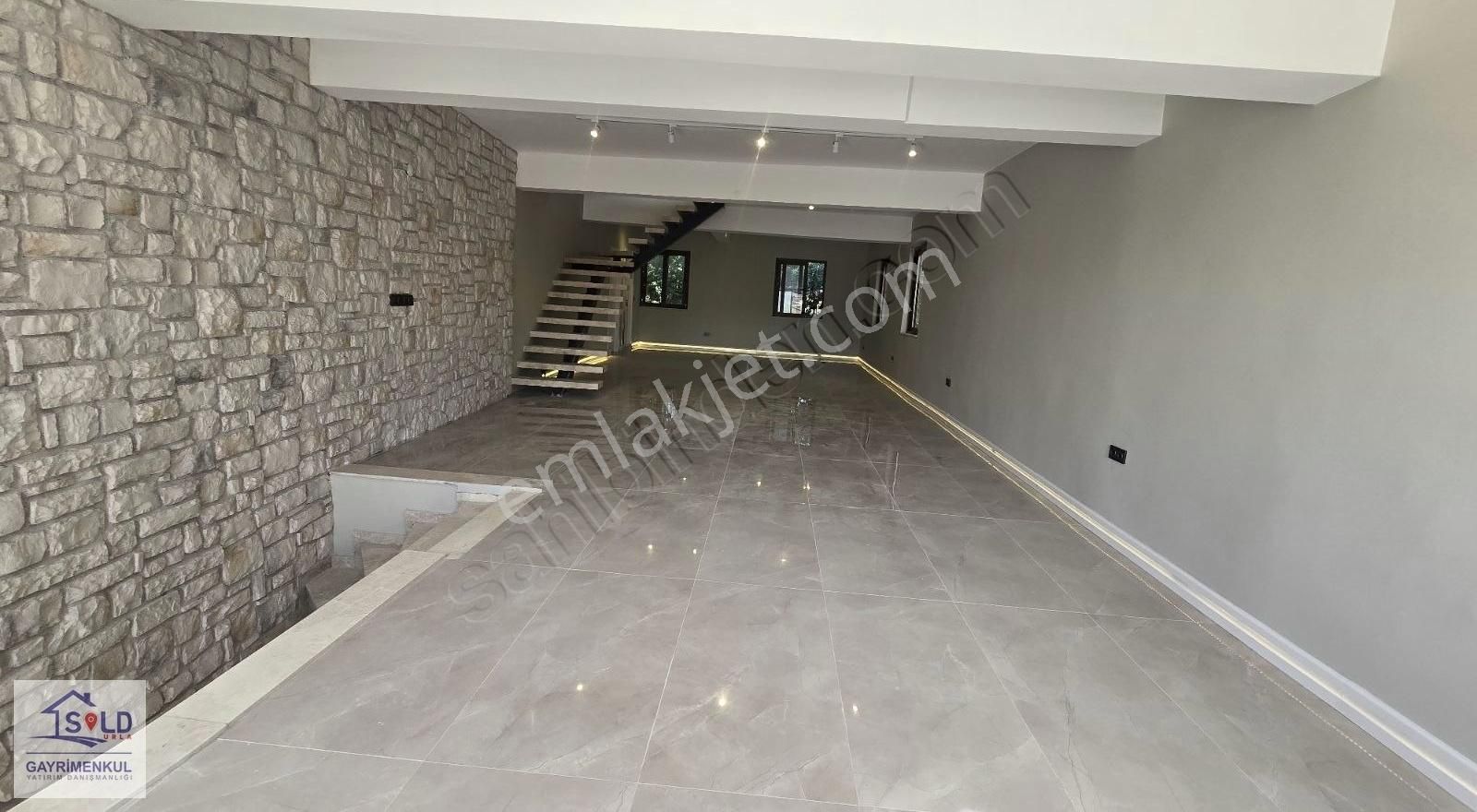 Urla Sanat Sokağı Kiralık 2 Katlı Ofis/büro - Görsel 11