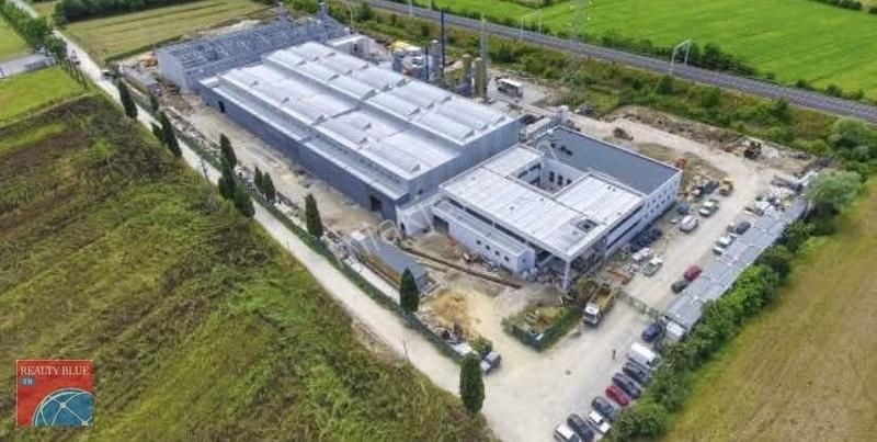Gül Demirelden Çayırovada Satılık 27.200 M² Lojistik Depo
