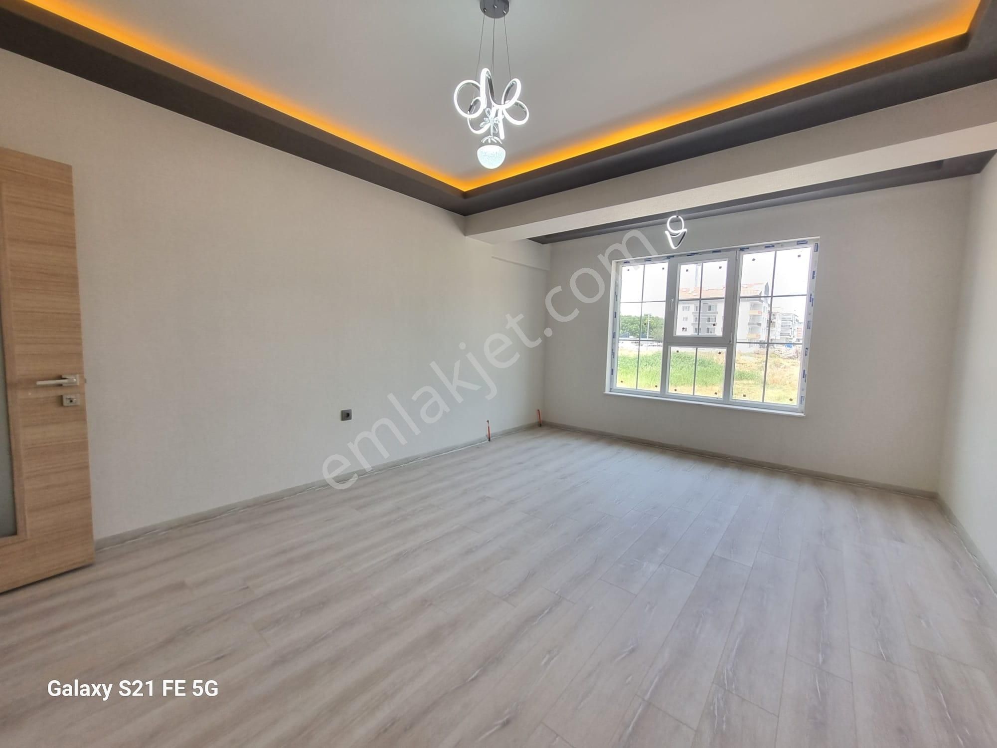 Demiröz Gayrimenkulden Fevzi Çakmakta Full Yapılı Ferah 2+1 Daire - Görsel 12