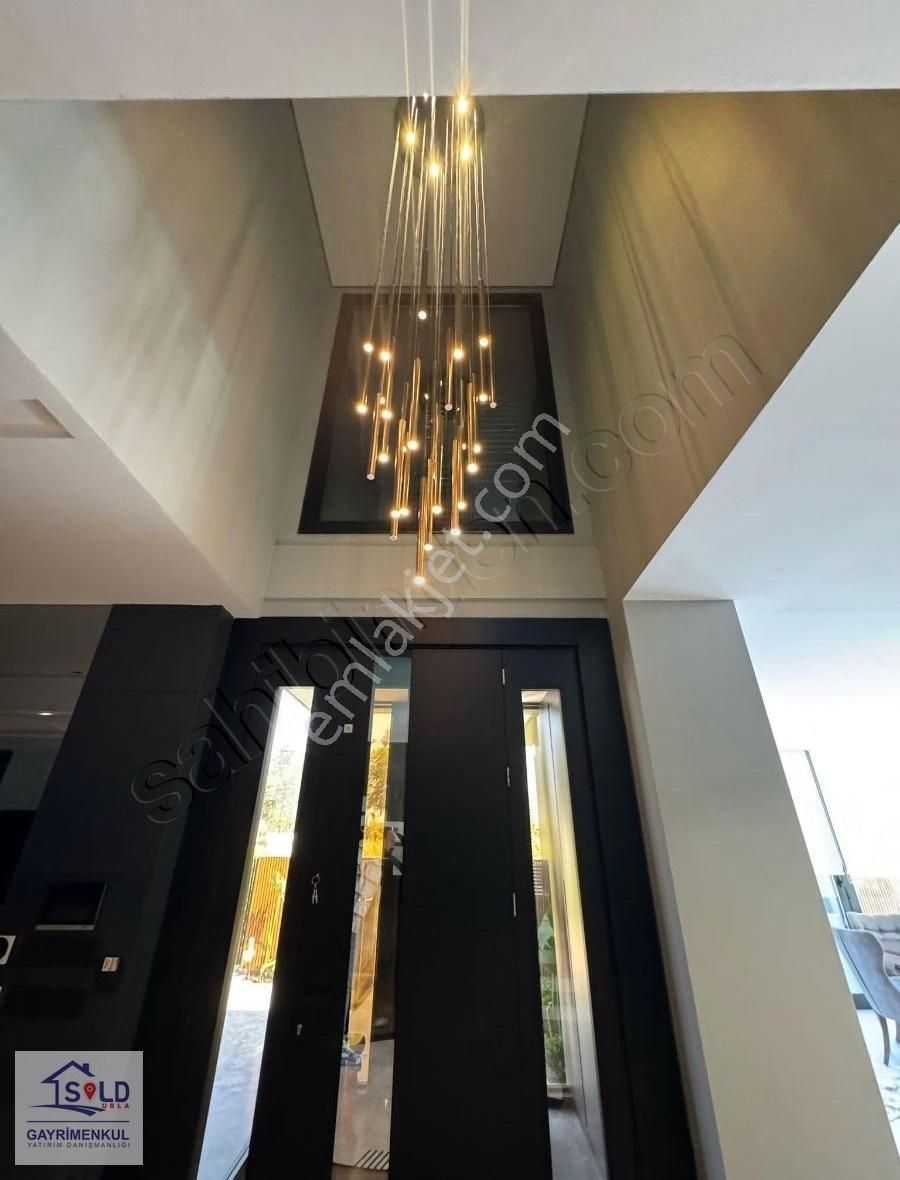 Urla Atatürk Mahallesi'nde Havuzlu Tam Müstakil Satılık Villa - Görsel 19