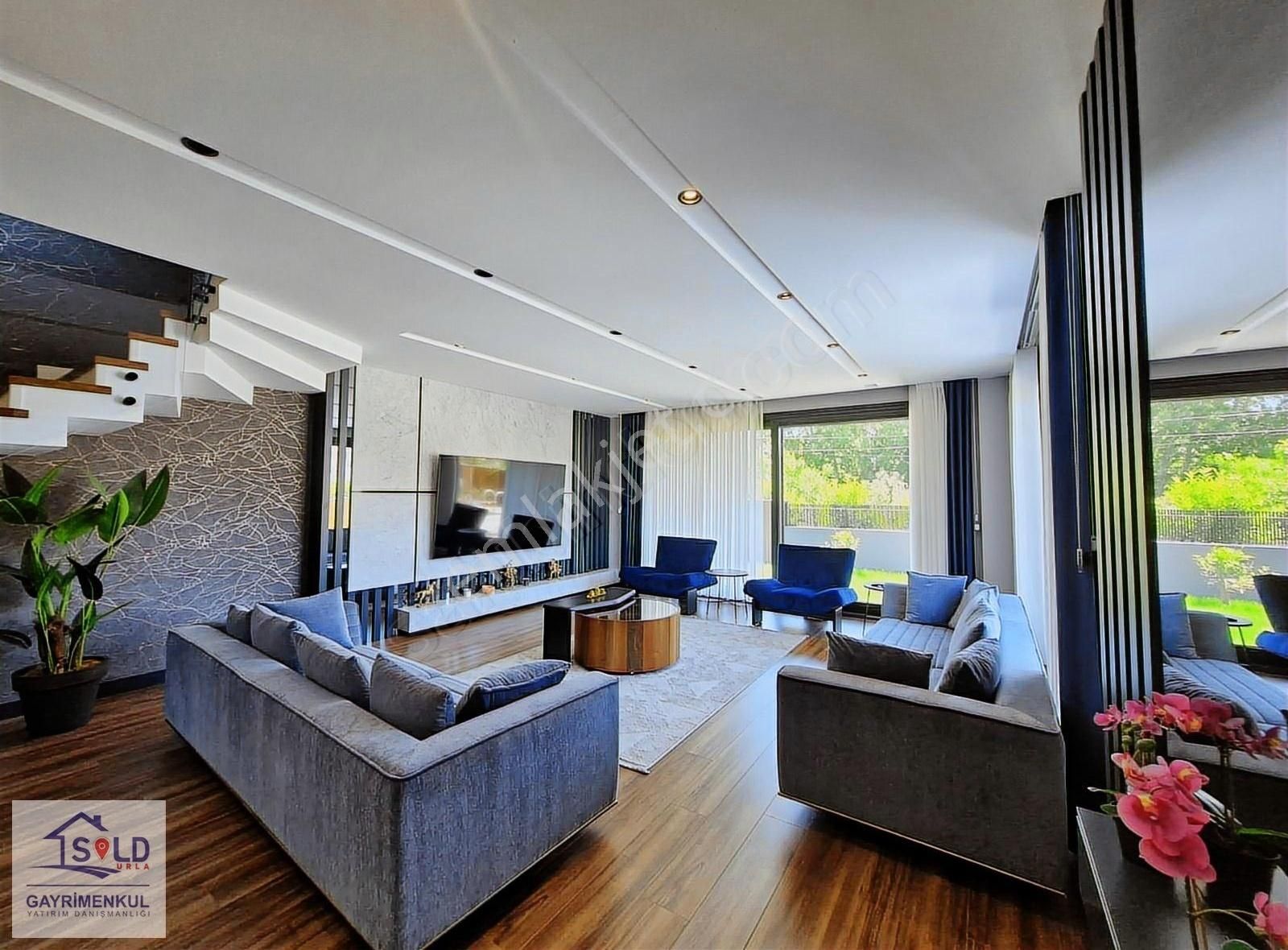 Urla Atatürk Mahallesi'nde Havuzlu Tam Müstakil Satılık Villa - Görsel 27