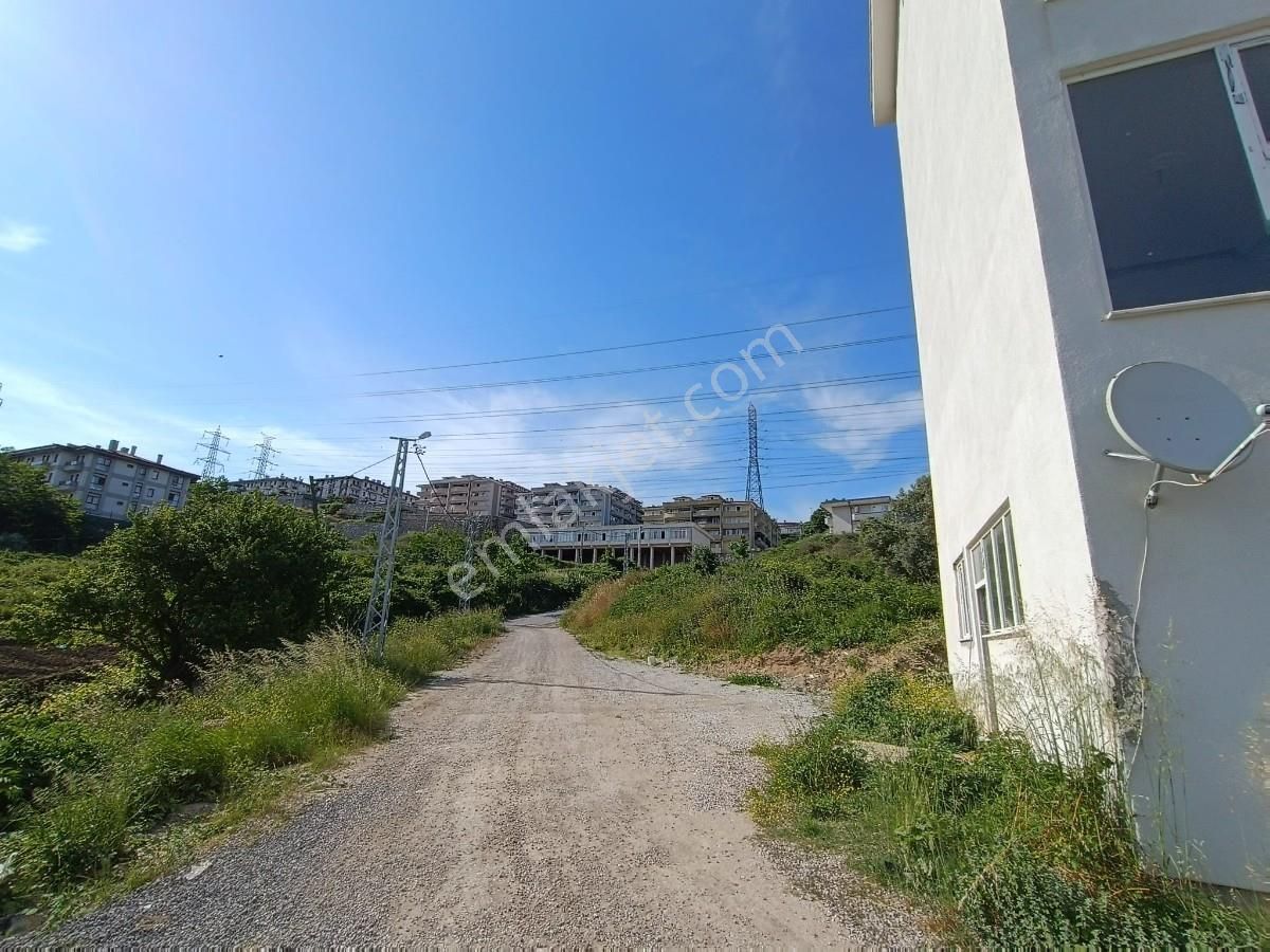 Kemalpaşa Mahallesinde Ferah Ve Modern Eşyalı 2+1 Kiralık Daire
